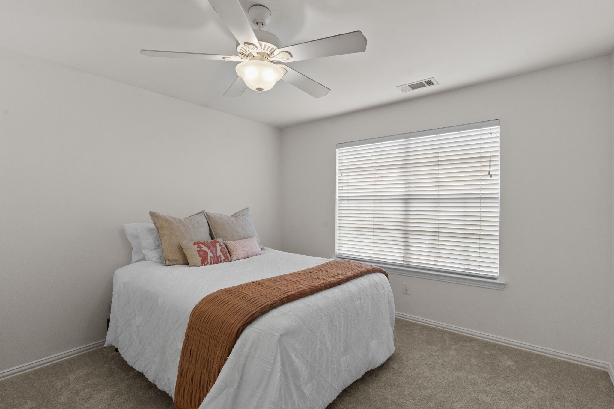 2708 Country Glen Court