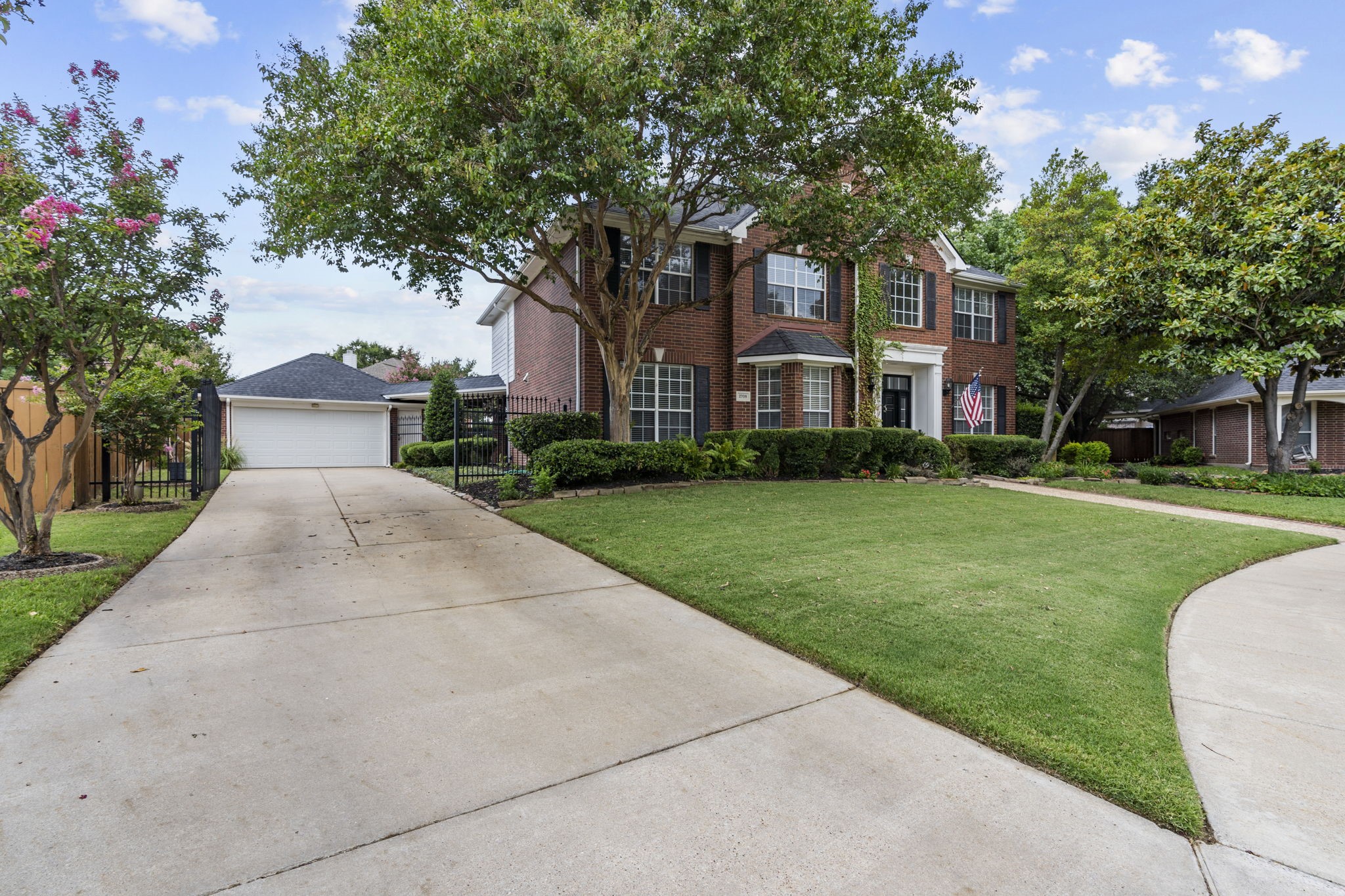 2708 Country Glen Court
