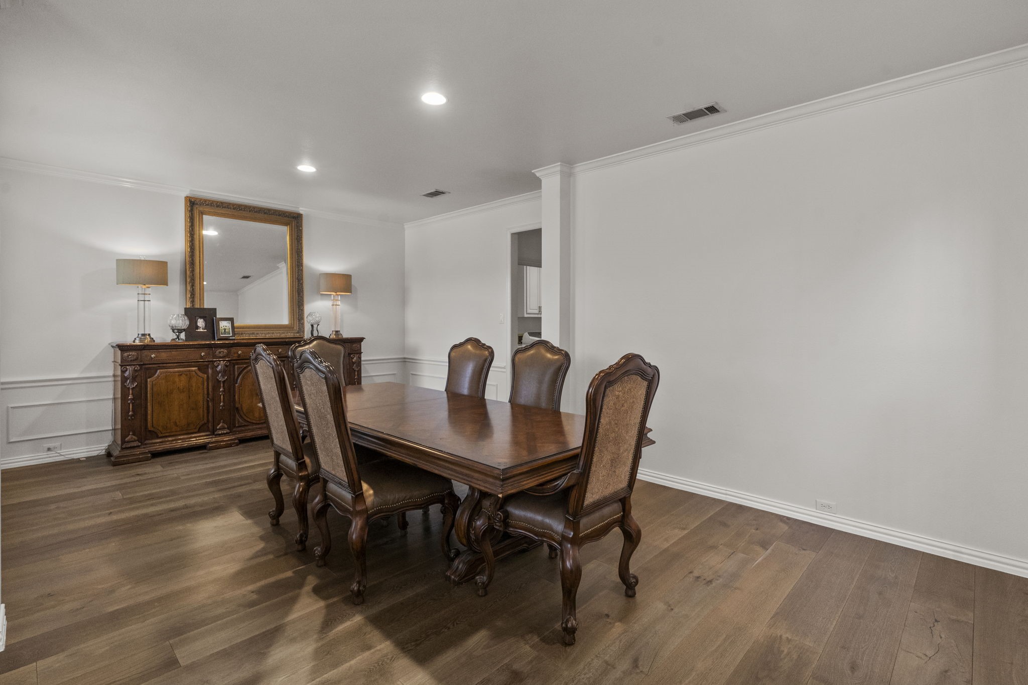 2708 Country Glen Court