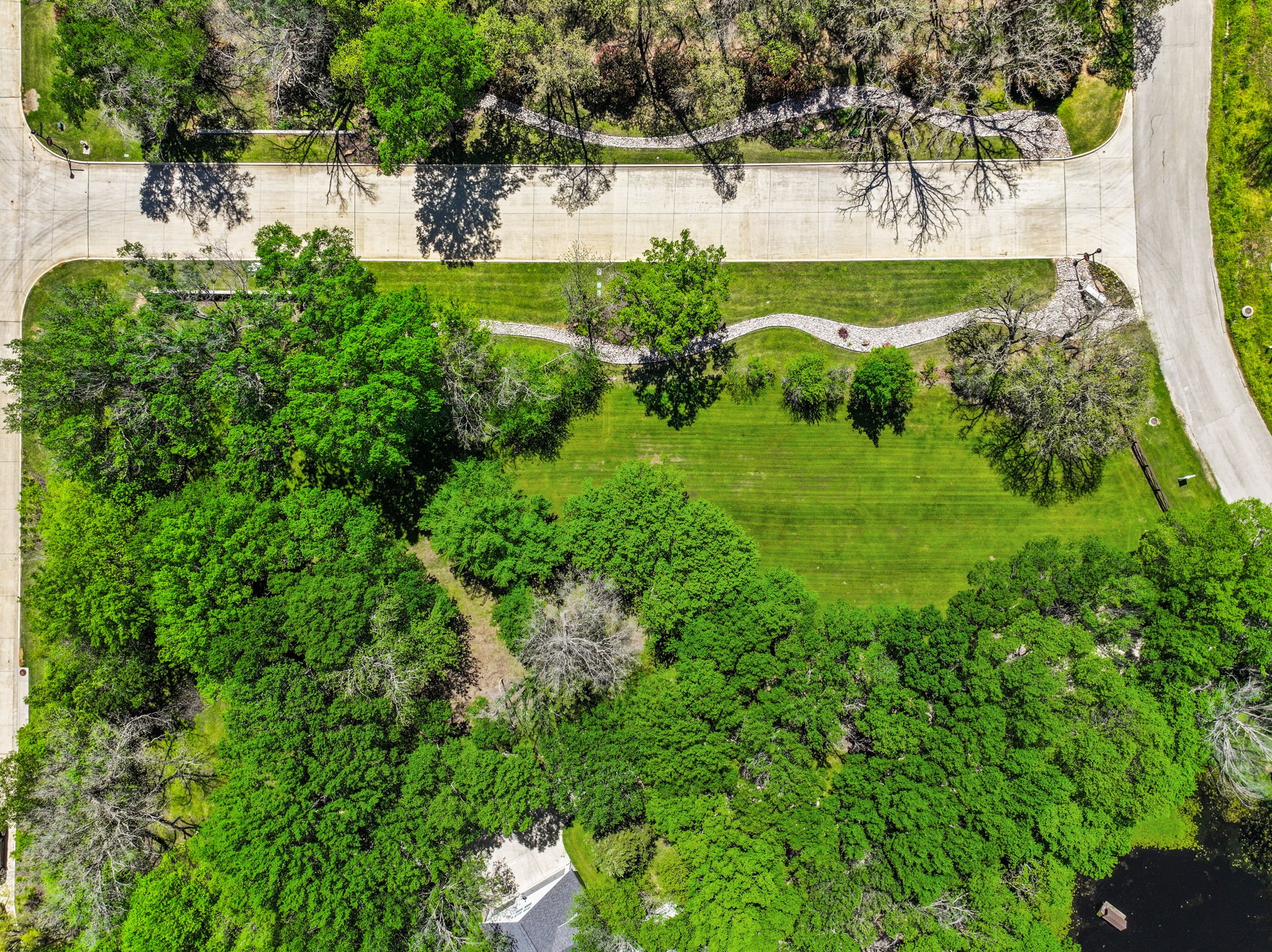 2131 Ravenwood Drive