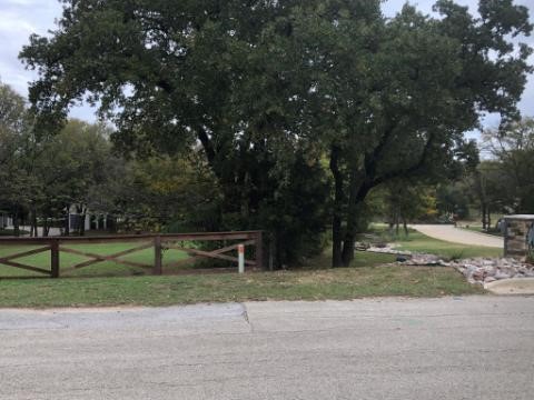 2131 Ravenwood Drive