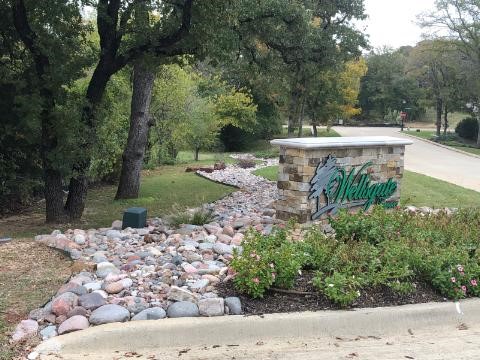 2131 Ravenwood Drive