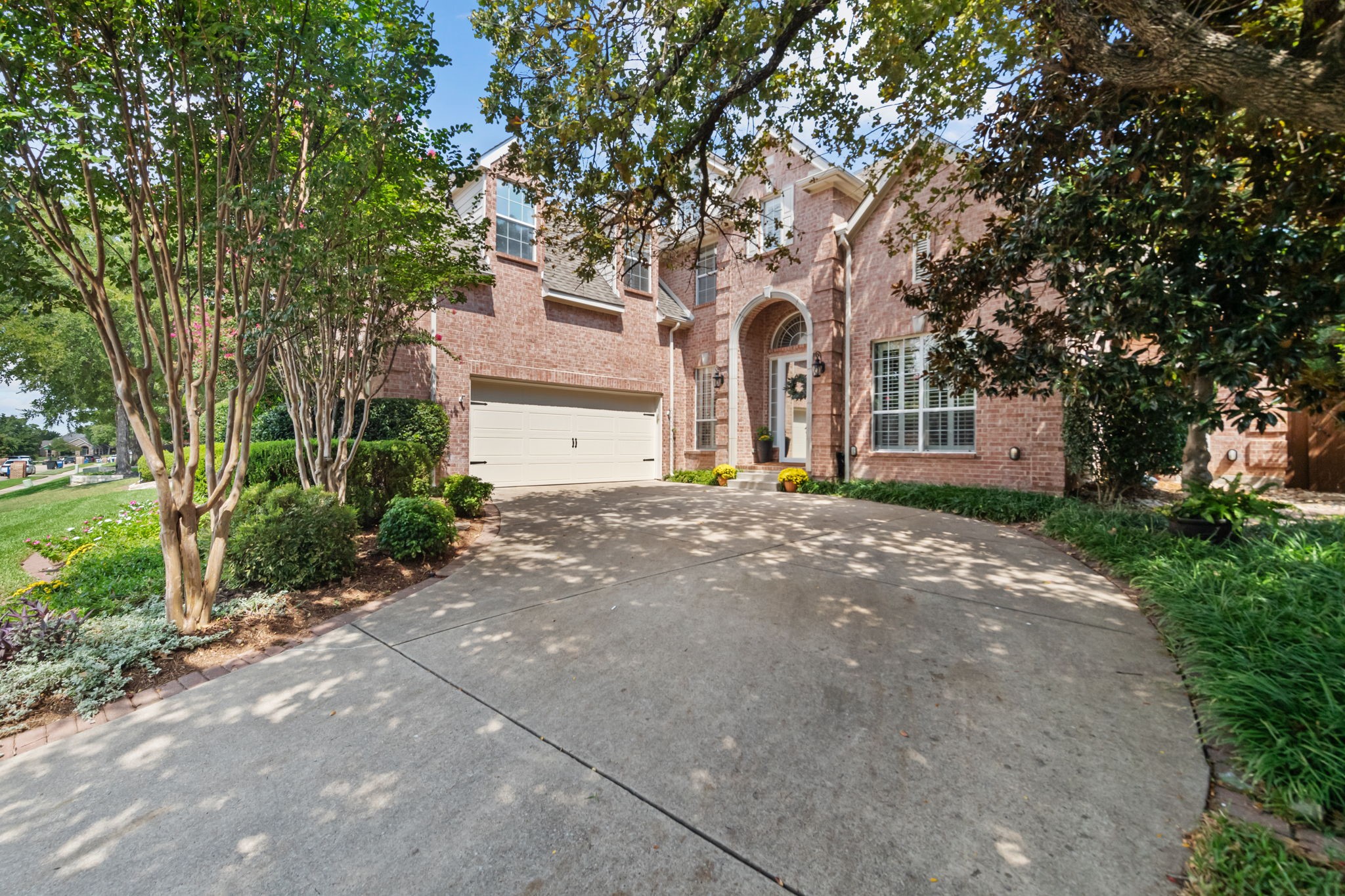 813 Edgewood Drive