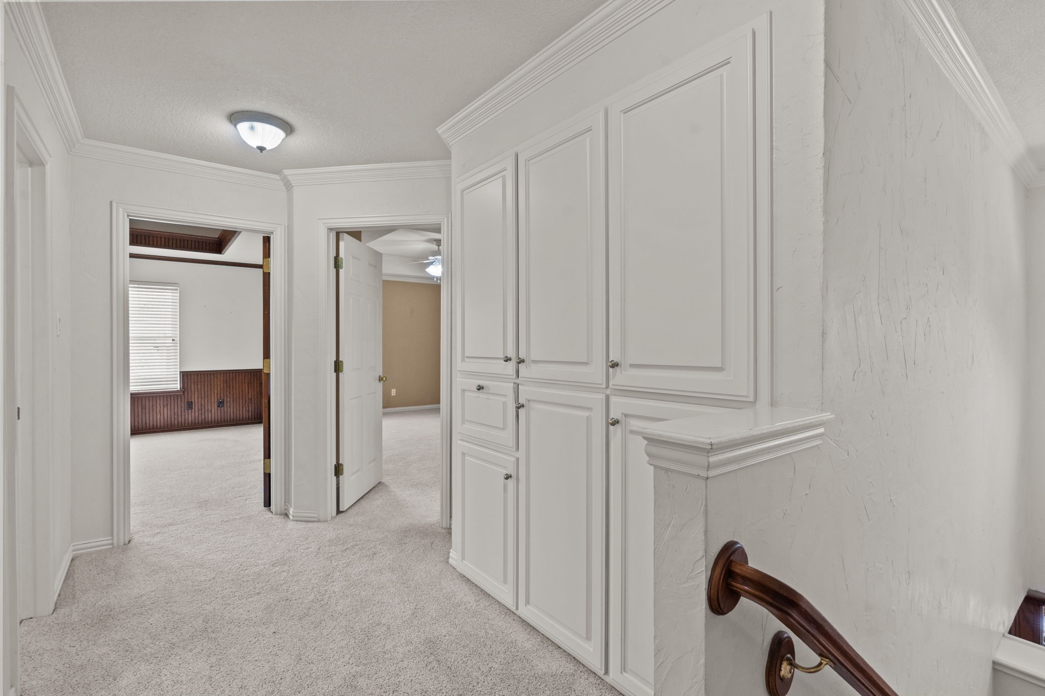 1617 Crestwood Trail