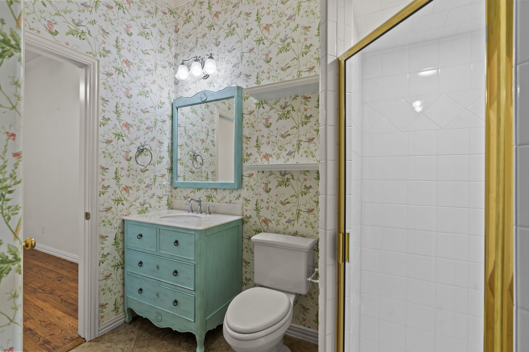 1617 Crestwood Trail