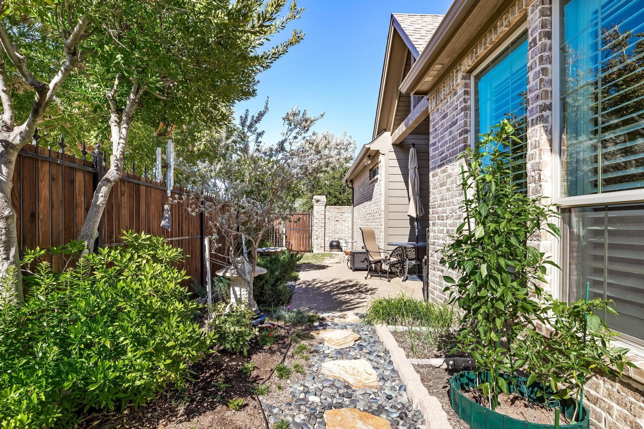 700 Silver Lake Drive