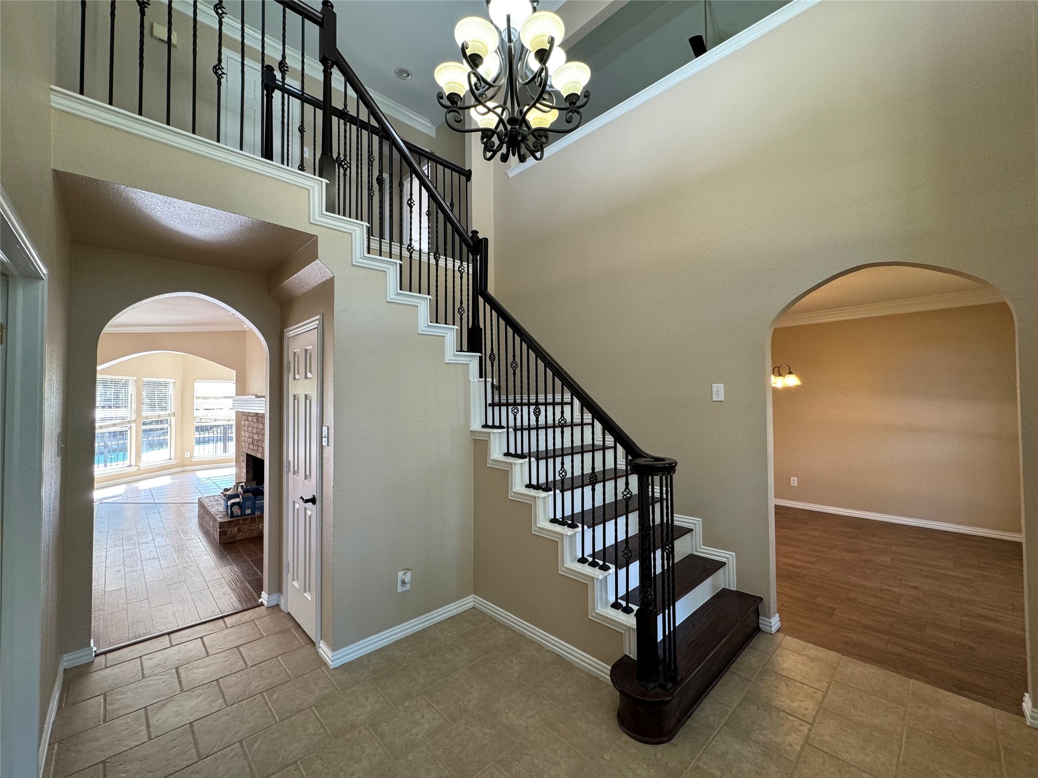 110 E Chapel Downs Drive