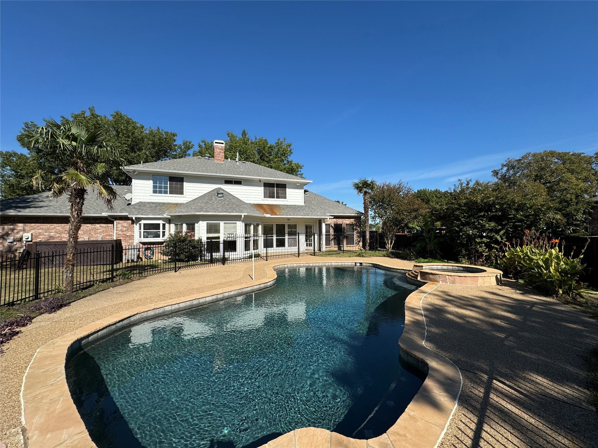 110 E Chapel Downs Drive