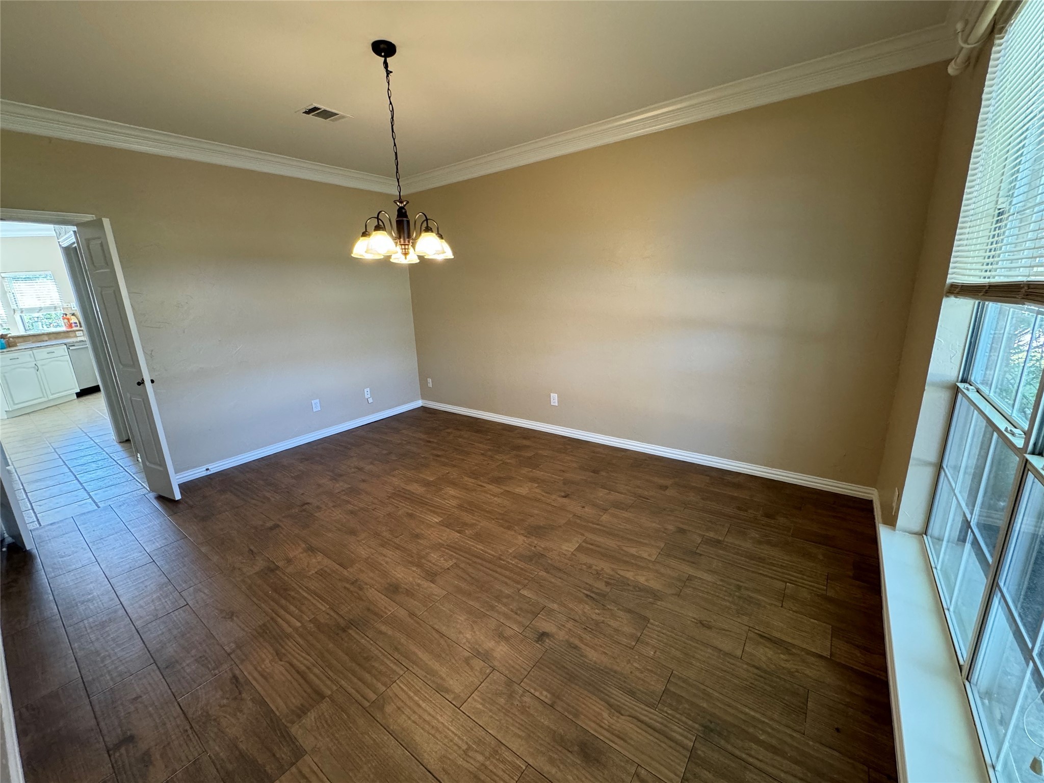 110 E Chapel Downs Drive