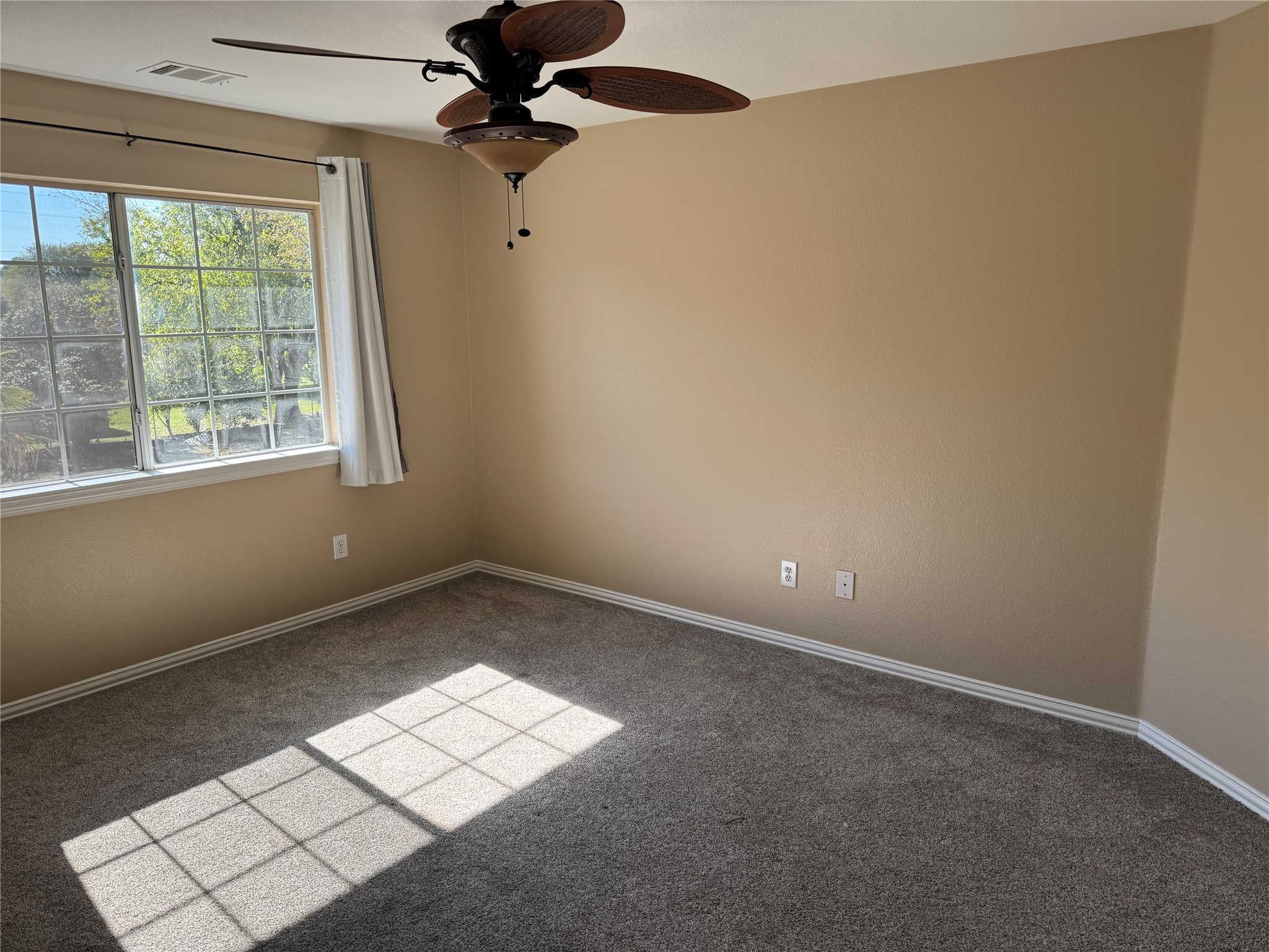 110 E Chapel Downs Drive