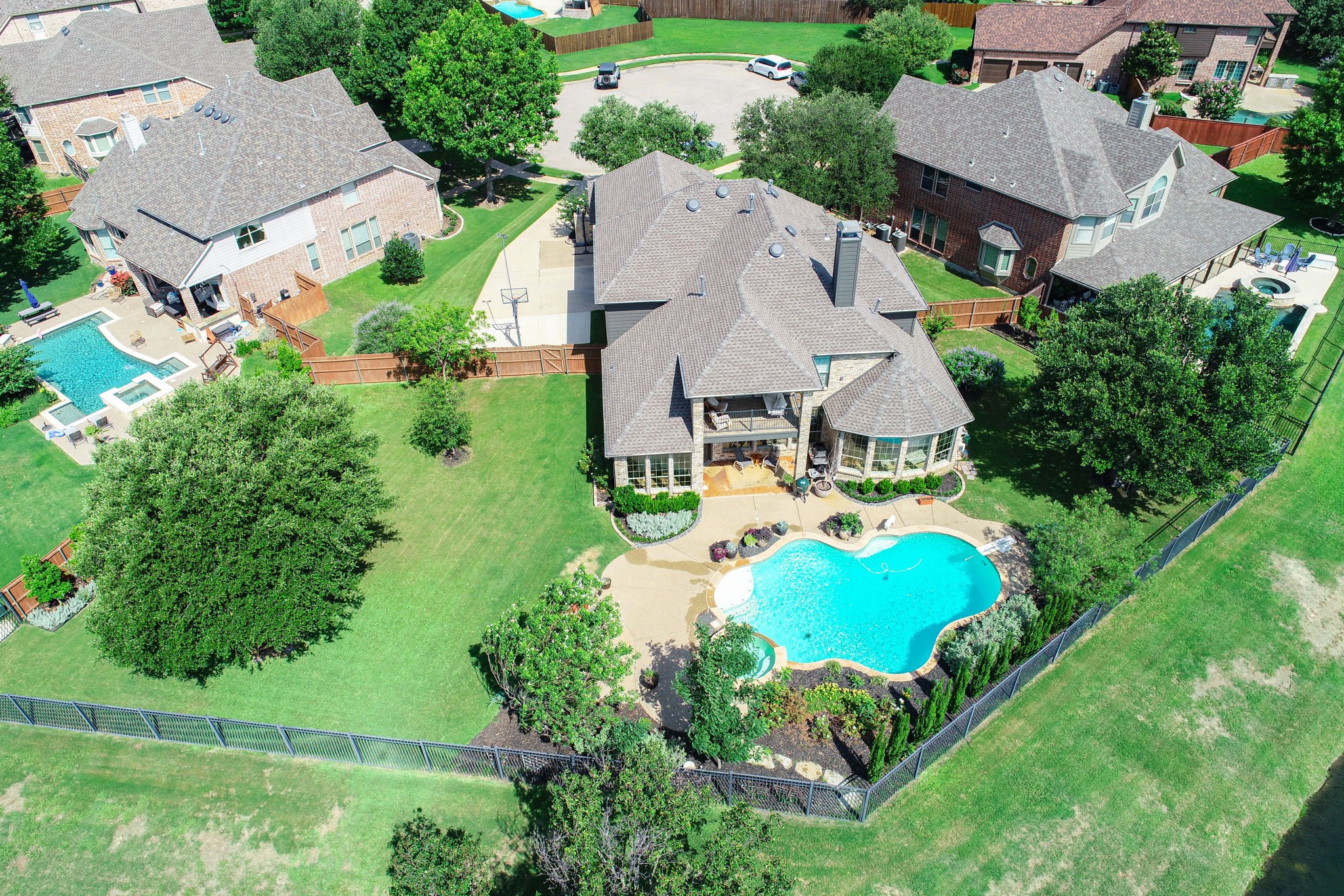 416 Northshore Court