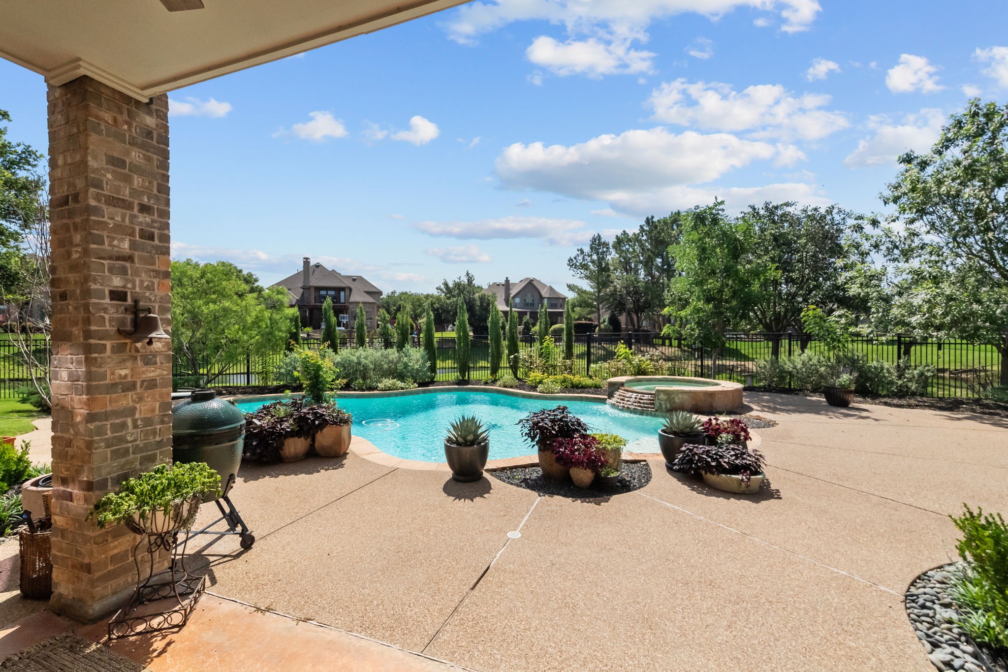 416 Northshore Court