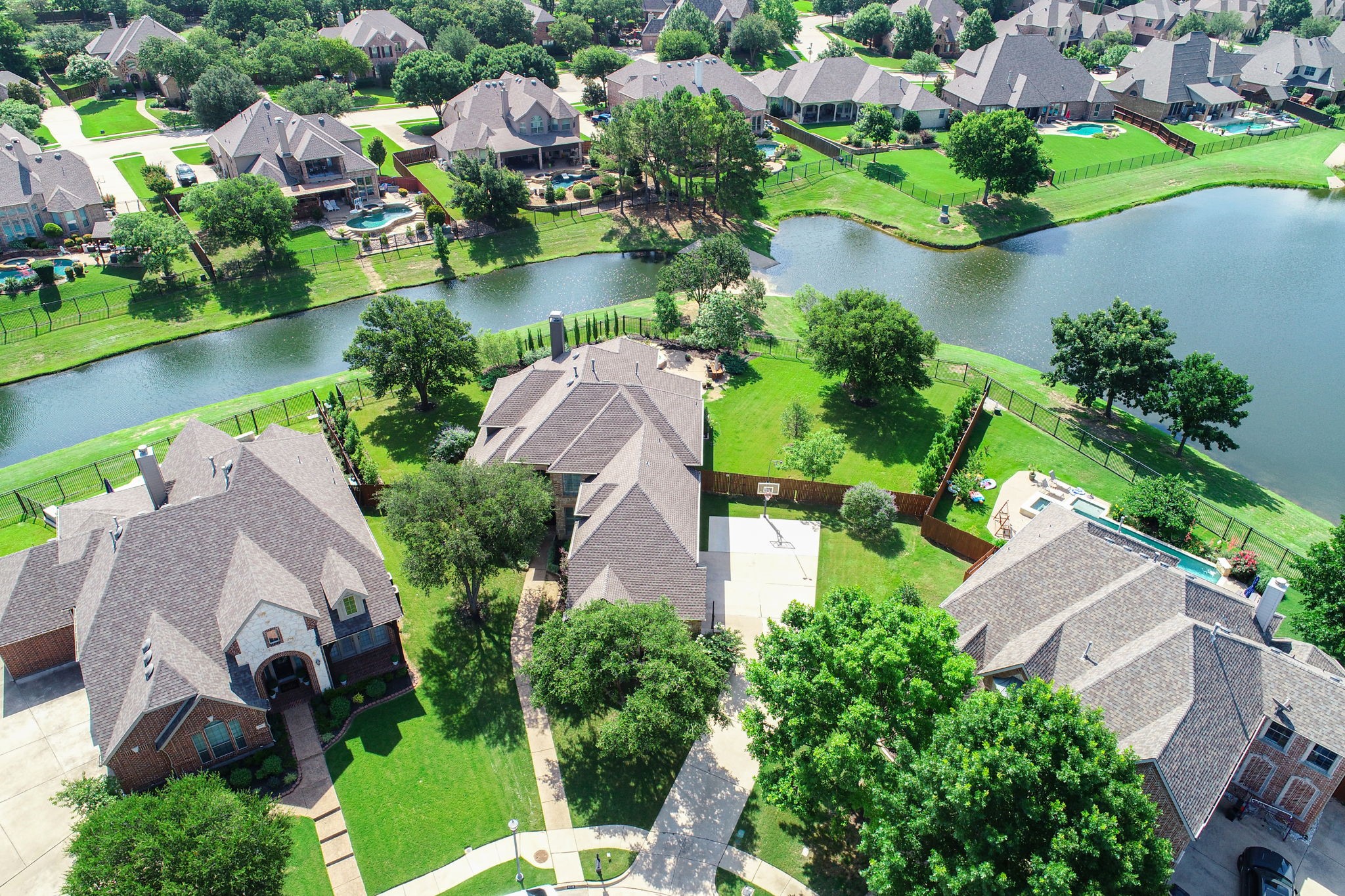 416 Northshore Court