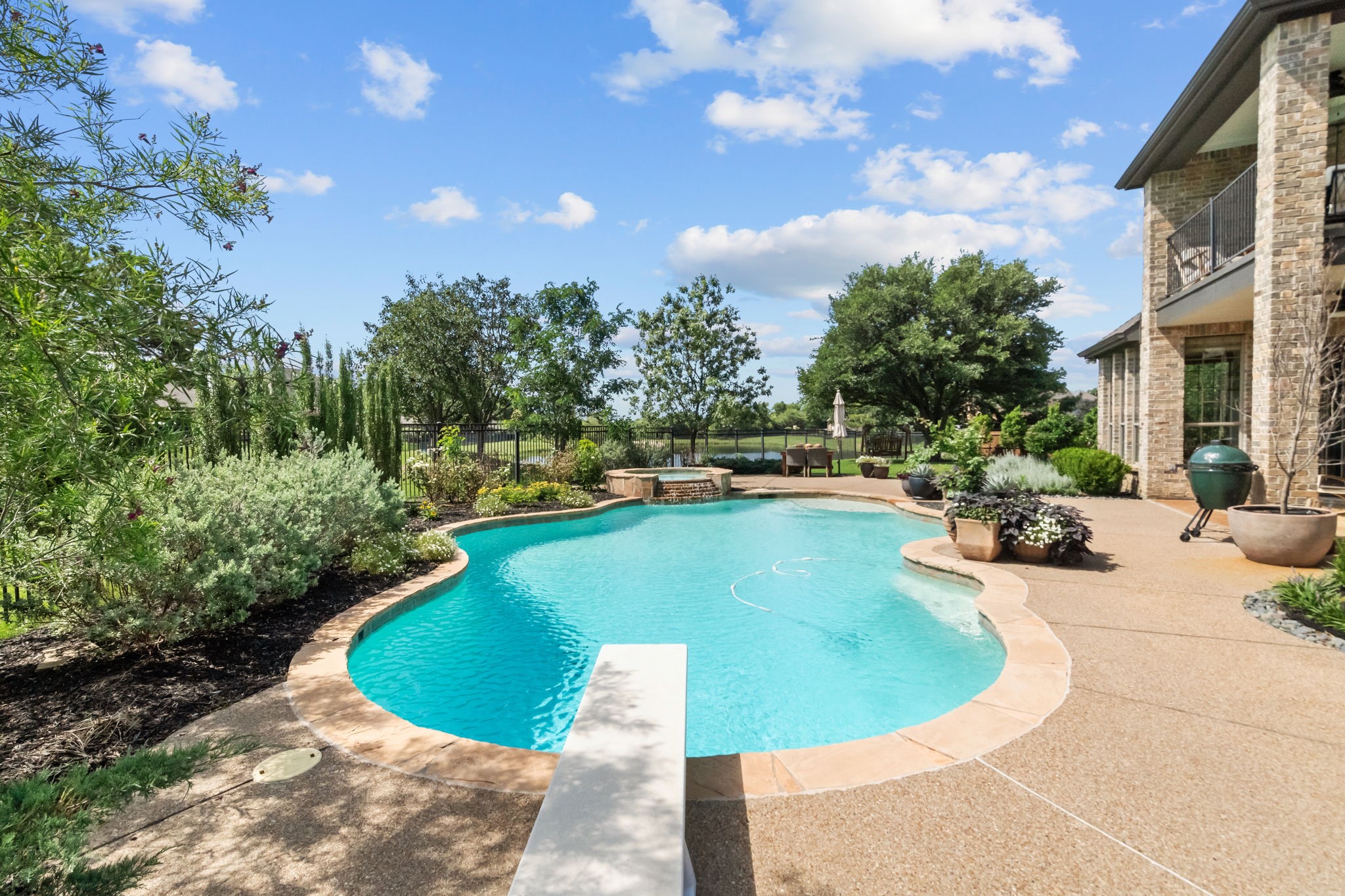 416 Northshore Court