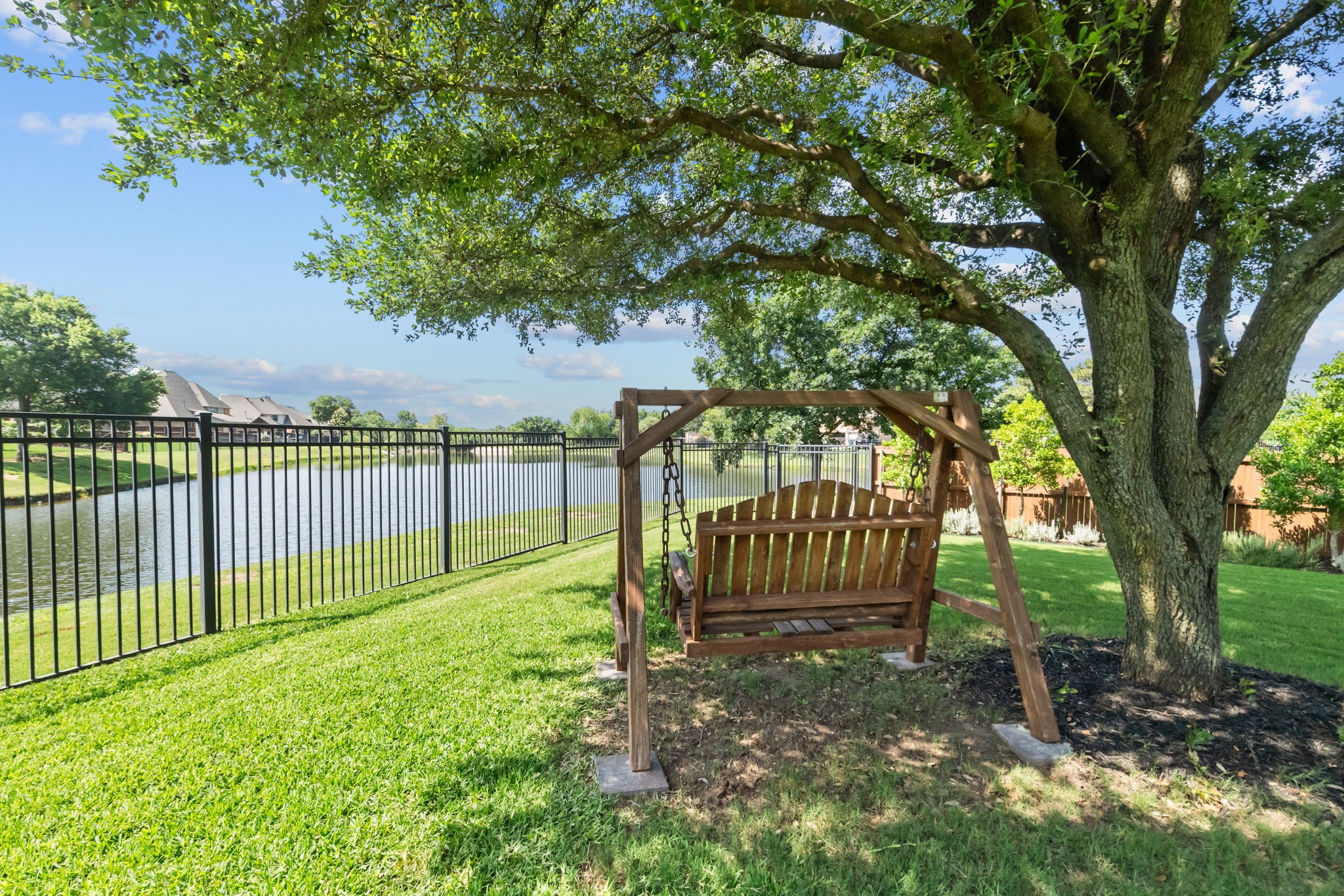 416 Northshore Court