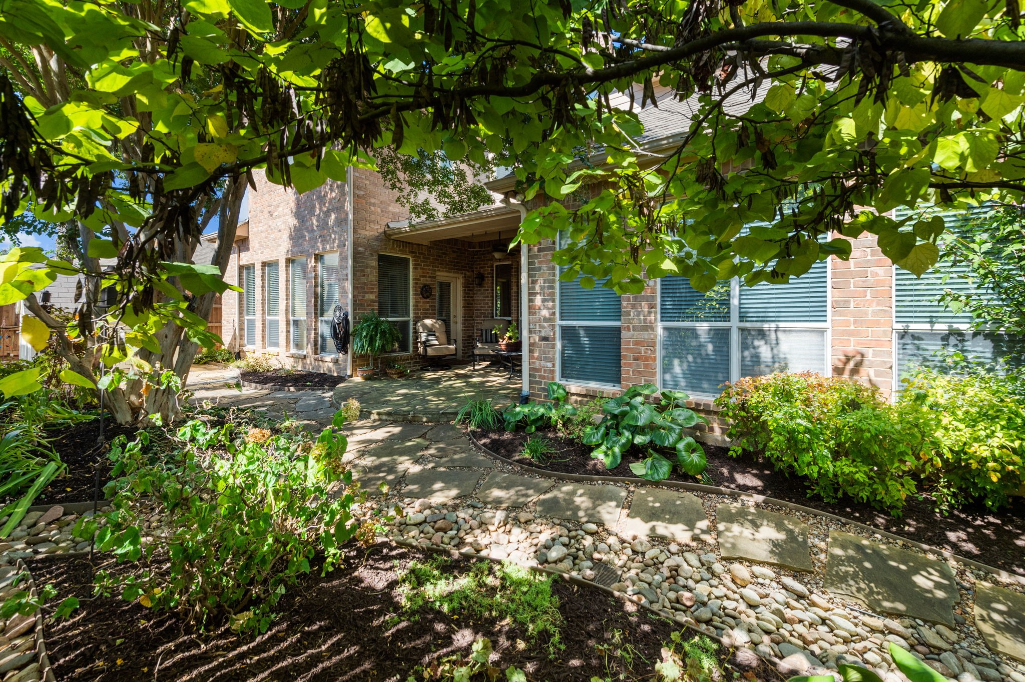1107 Whispering Oaks Drive