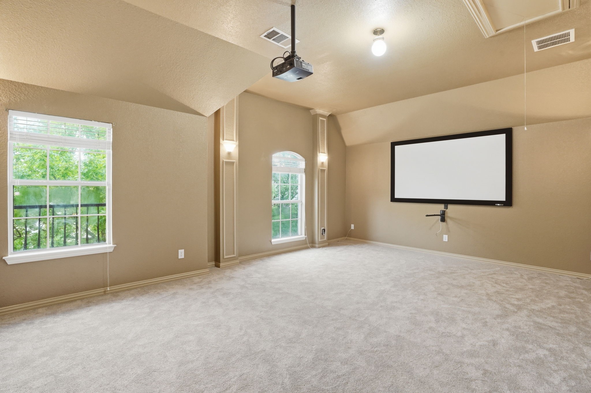 815 Sandy Trail
