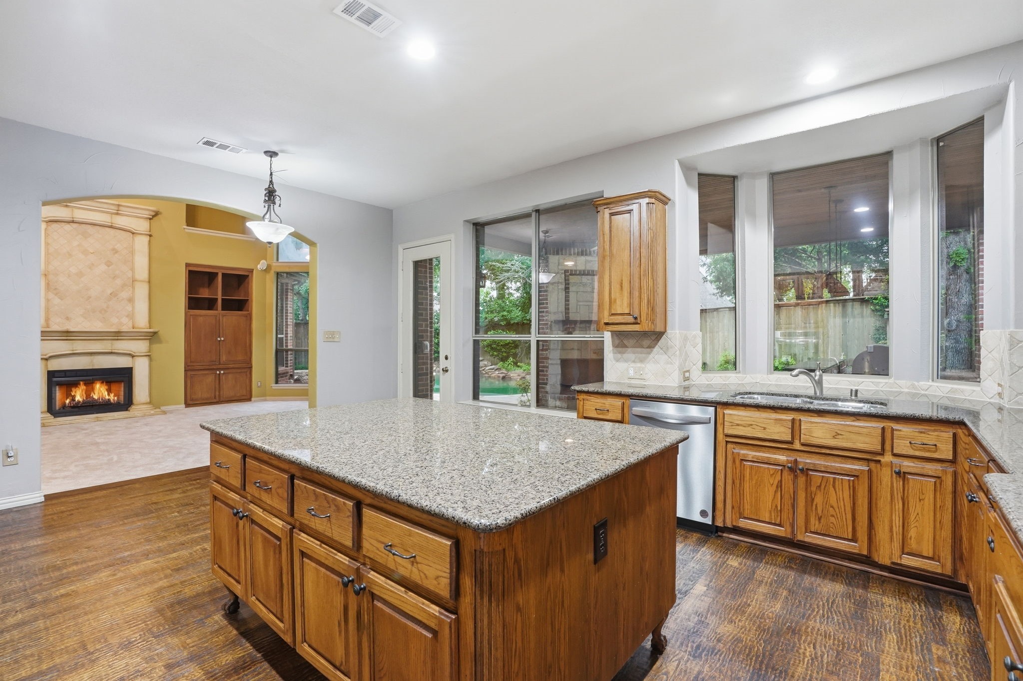 815 Sandy Trail