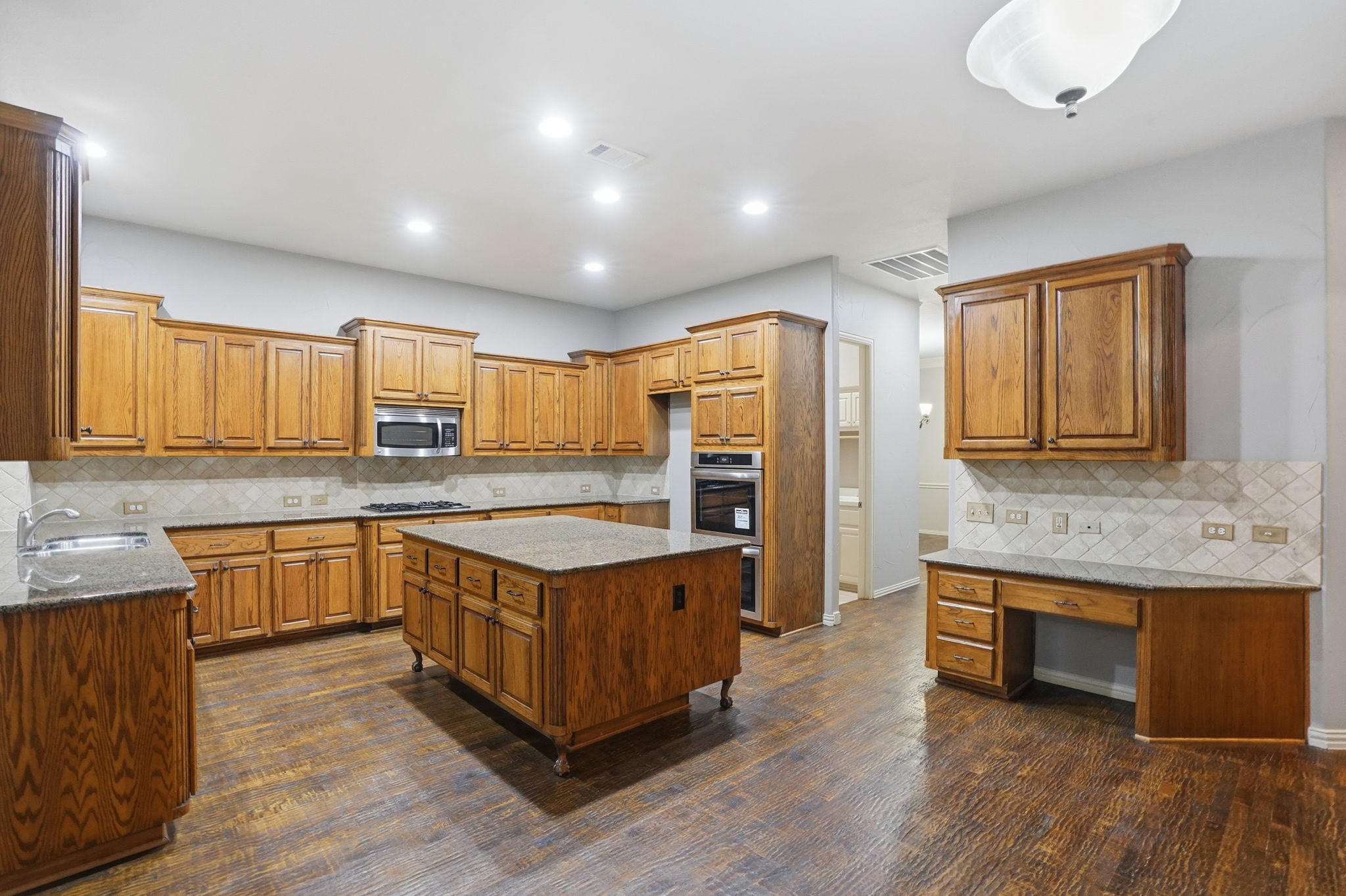 815 Sandy Trail