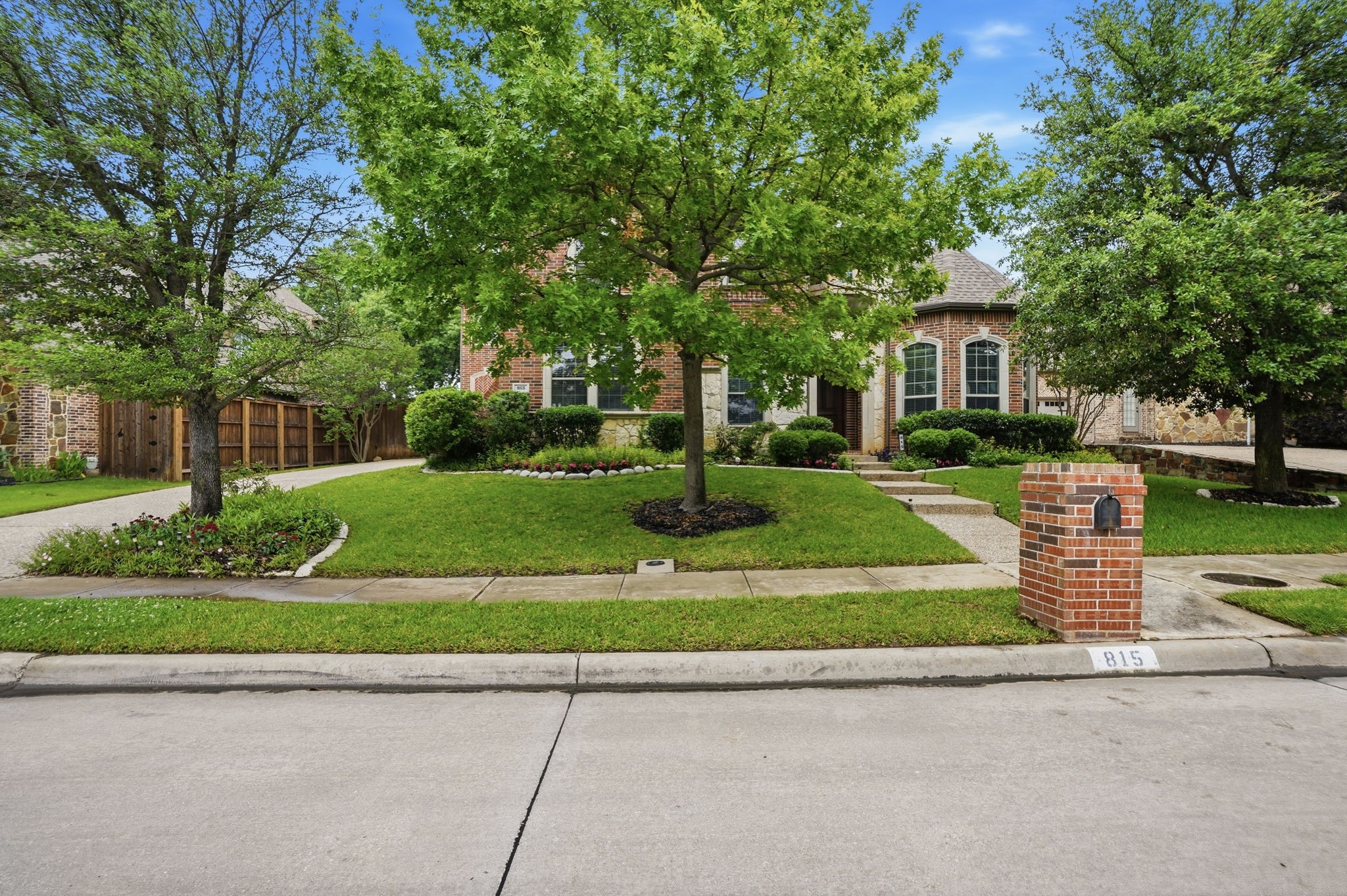 815 Sandy Trail
