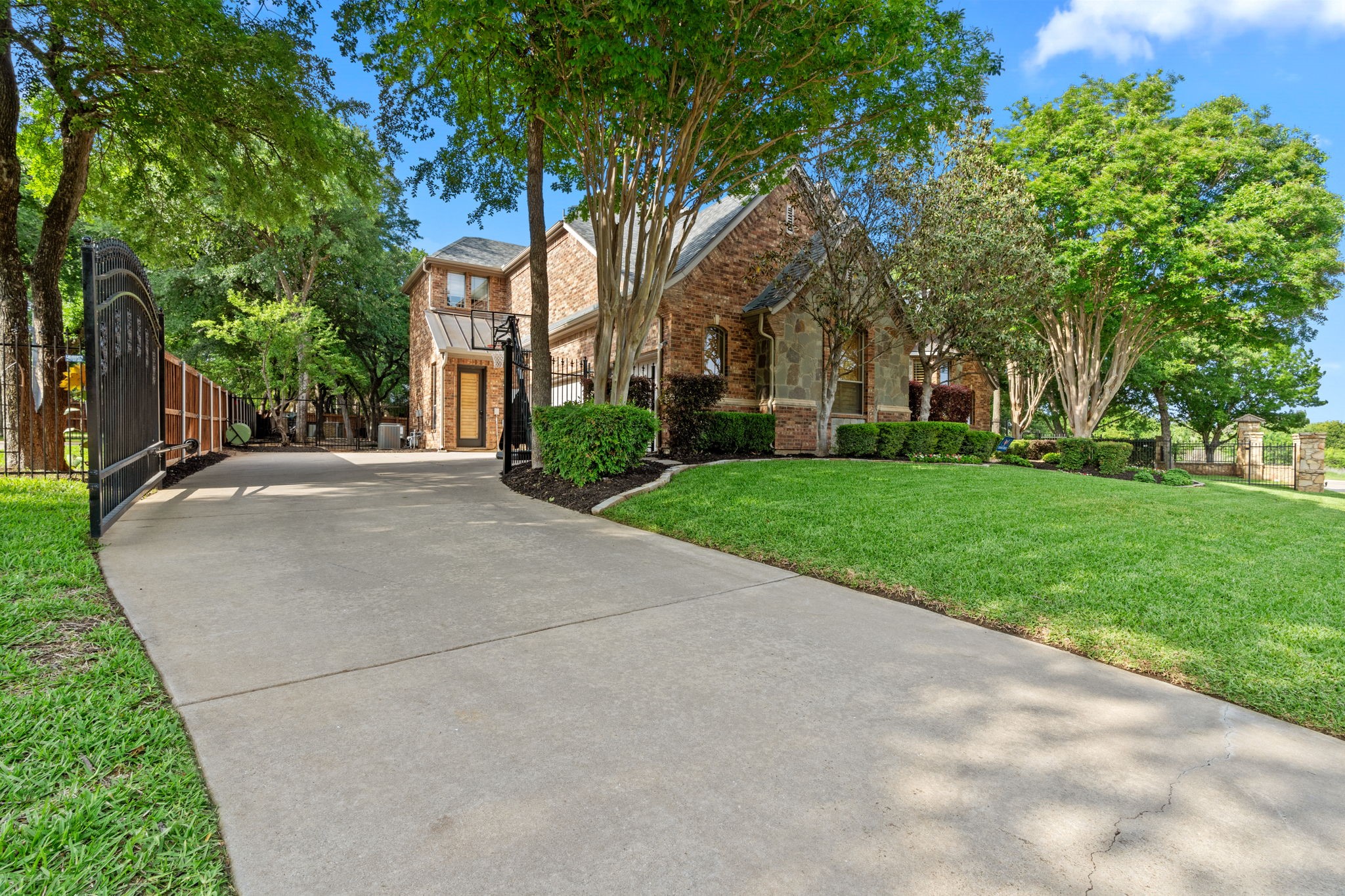 1413 Cherry Blossom Lane