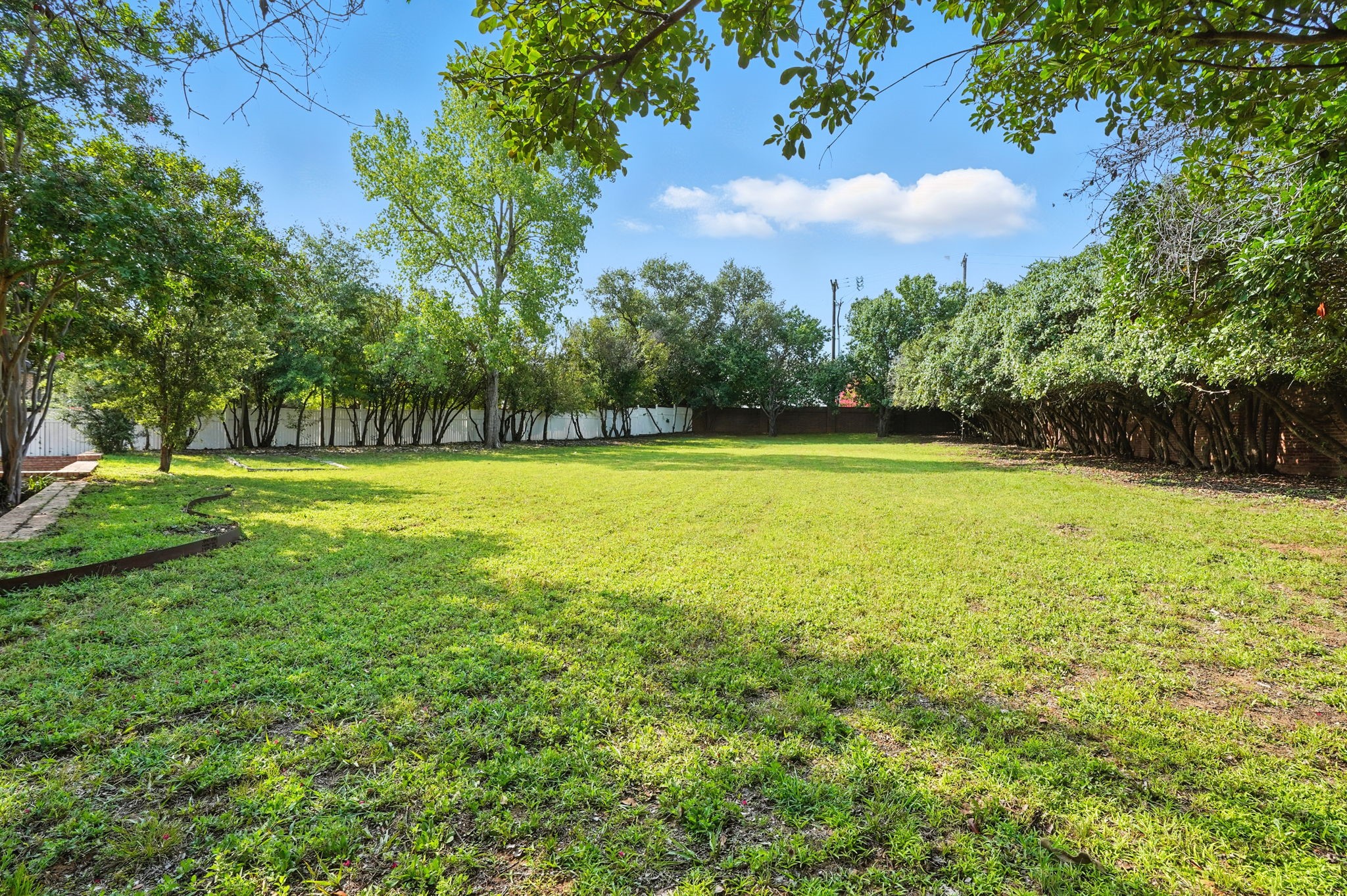 7200 Belle Meade Drive