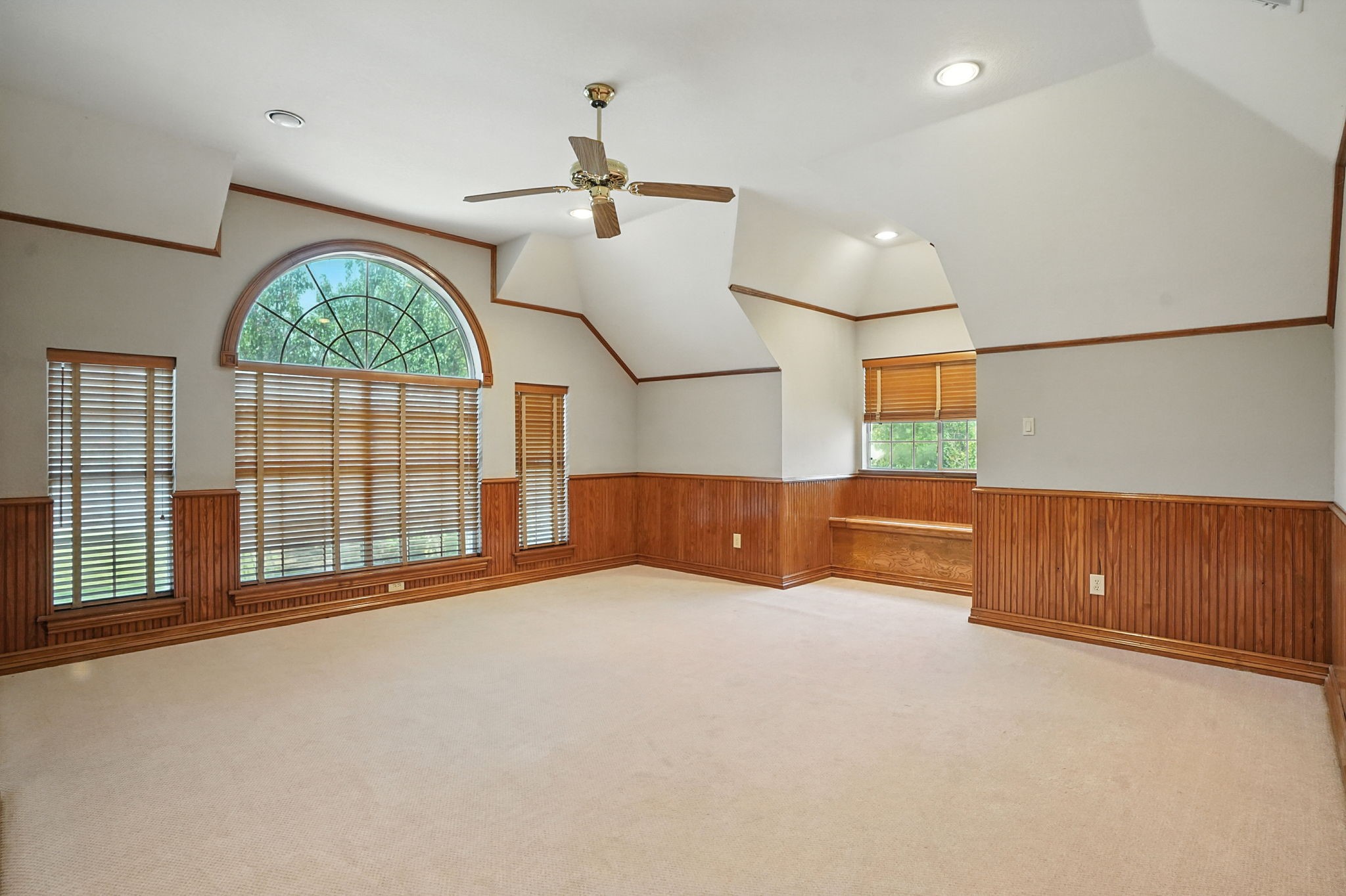 7200 Belle Meade Drive