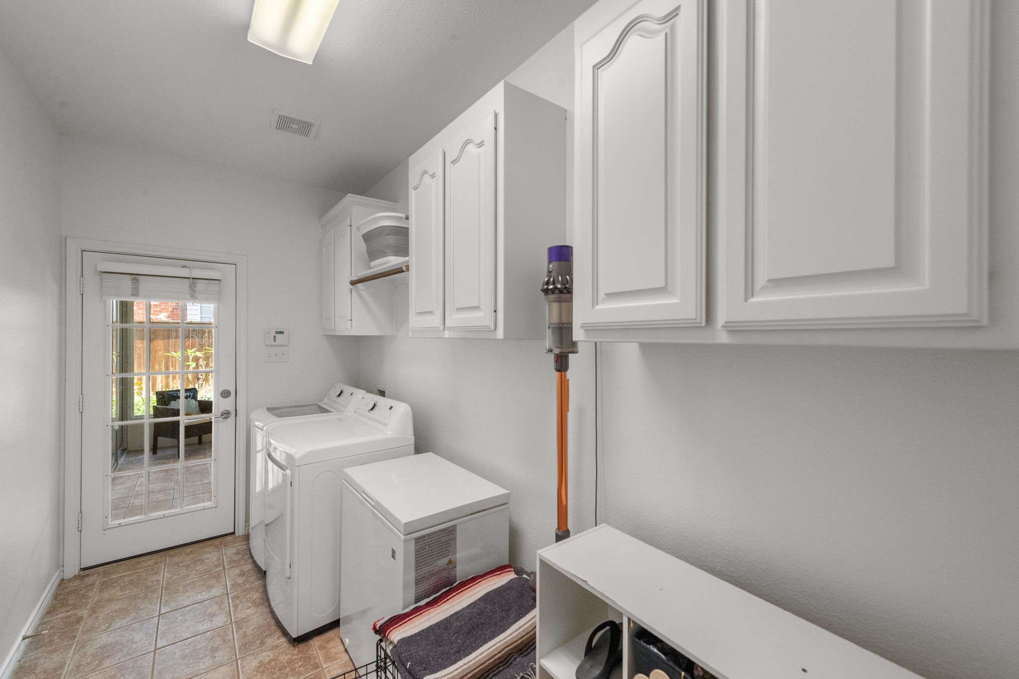 1613 Forest Bend Lane