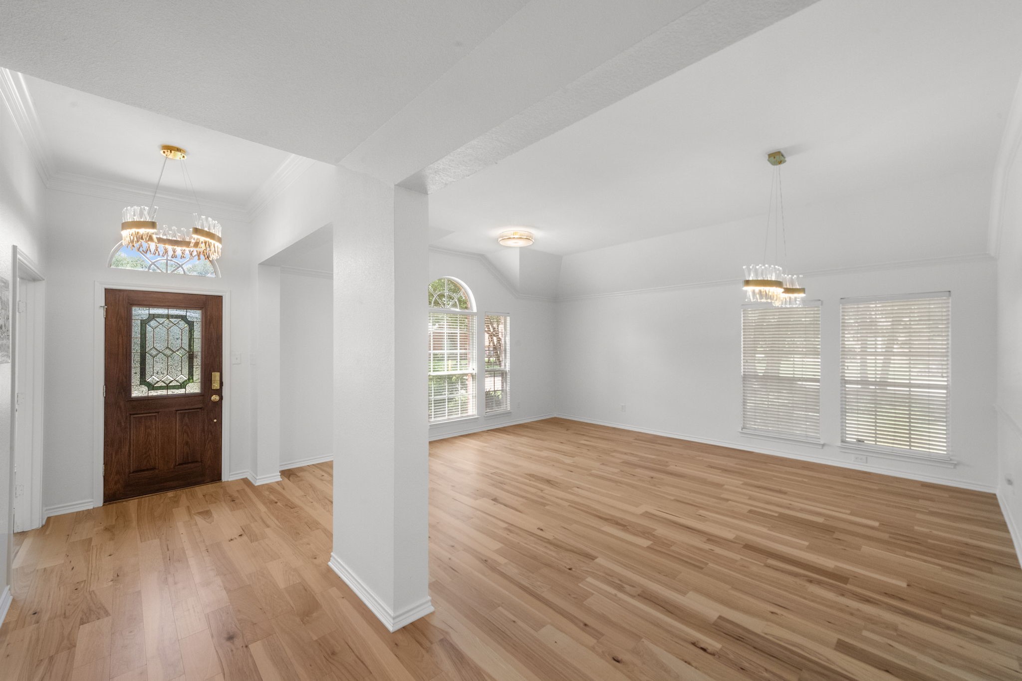 1613 Forest Bend Lane