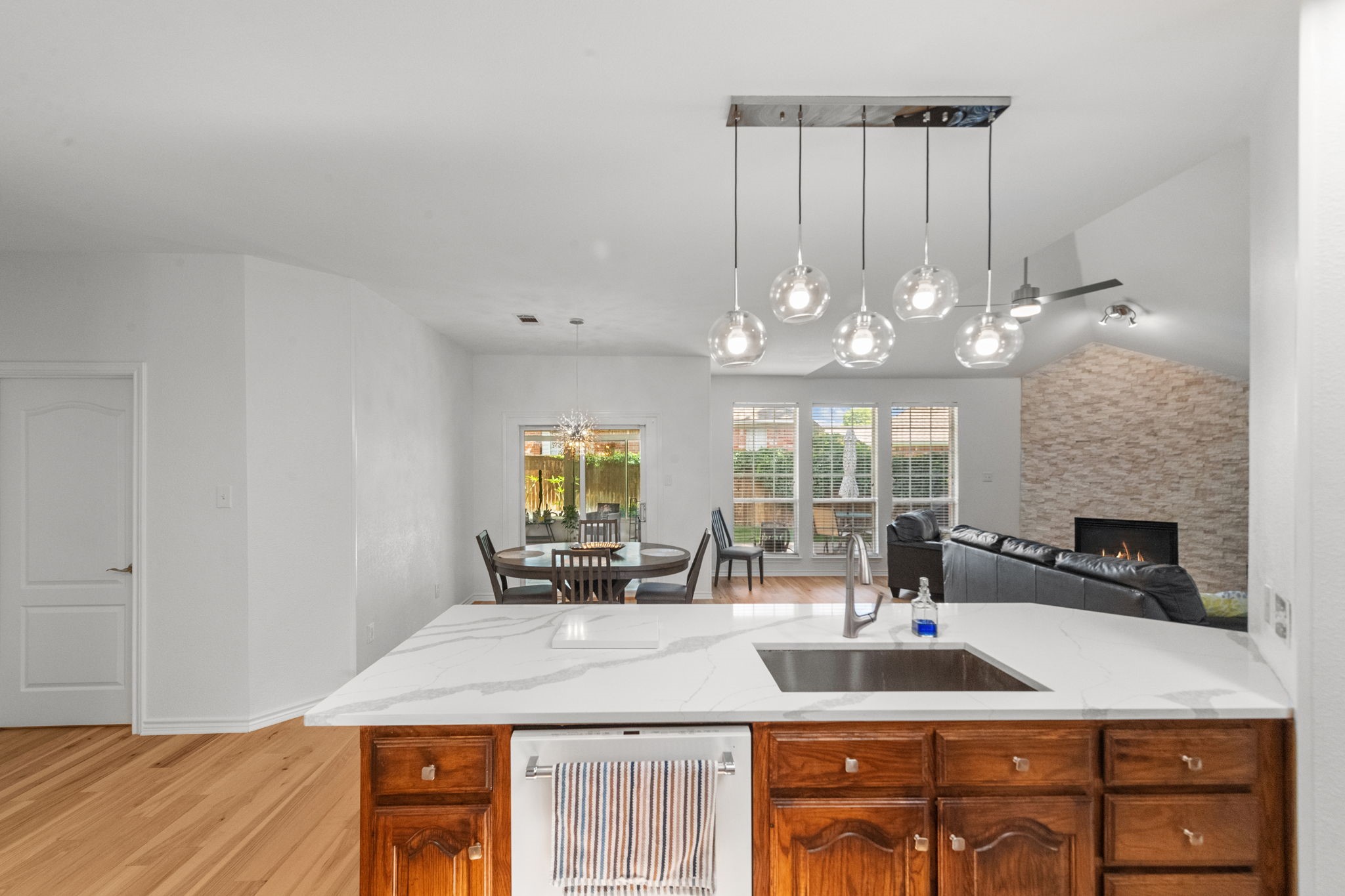 1613 Forest Bend Lane