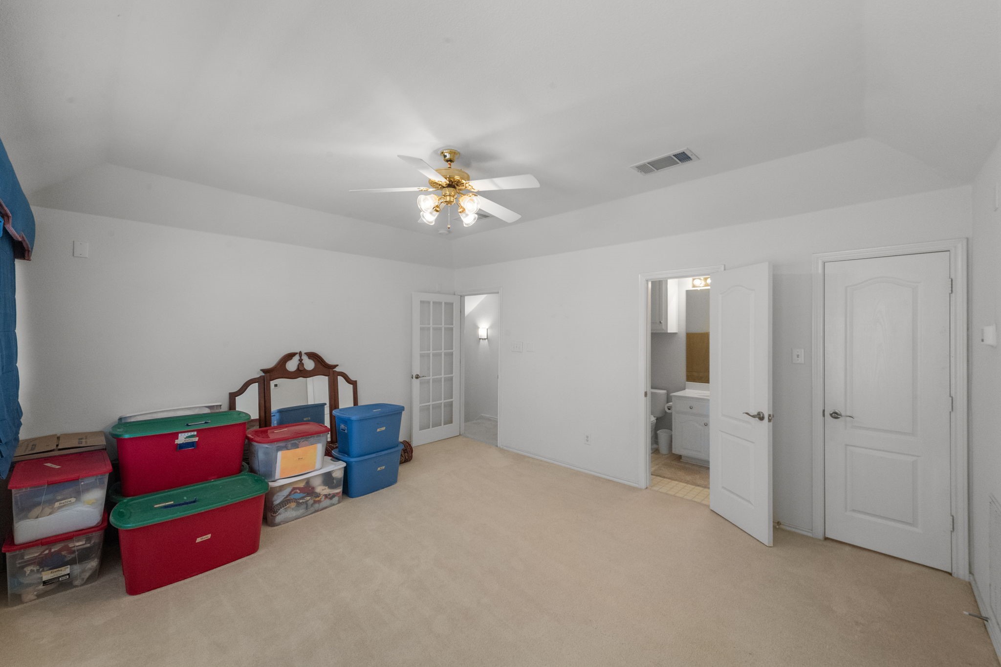 1613 Forest Bend Lane