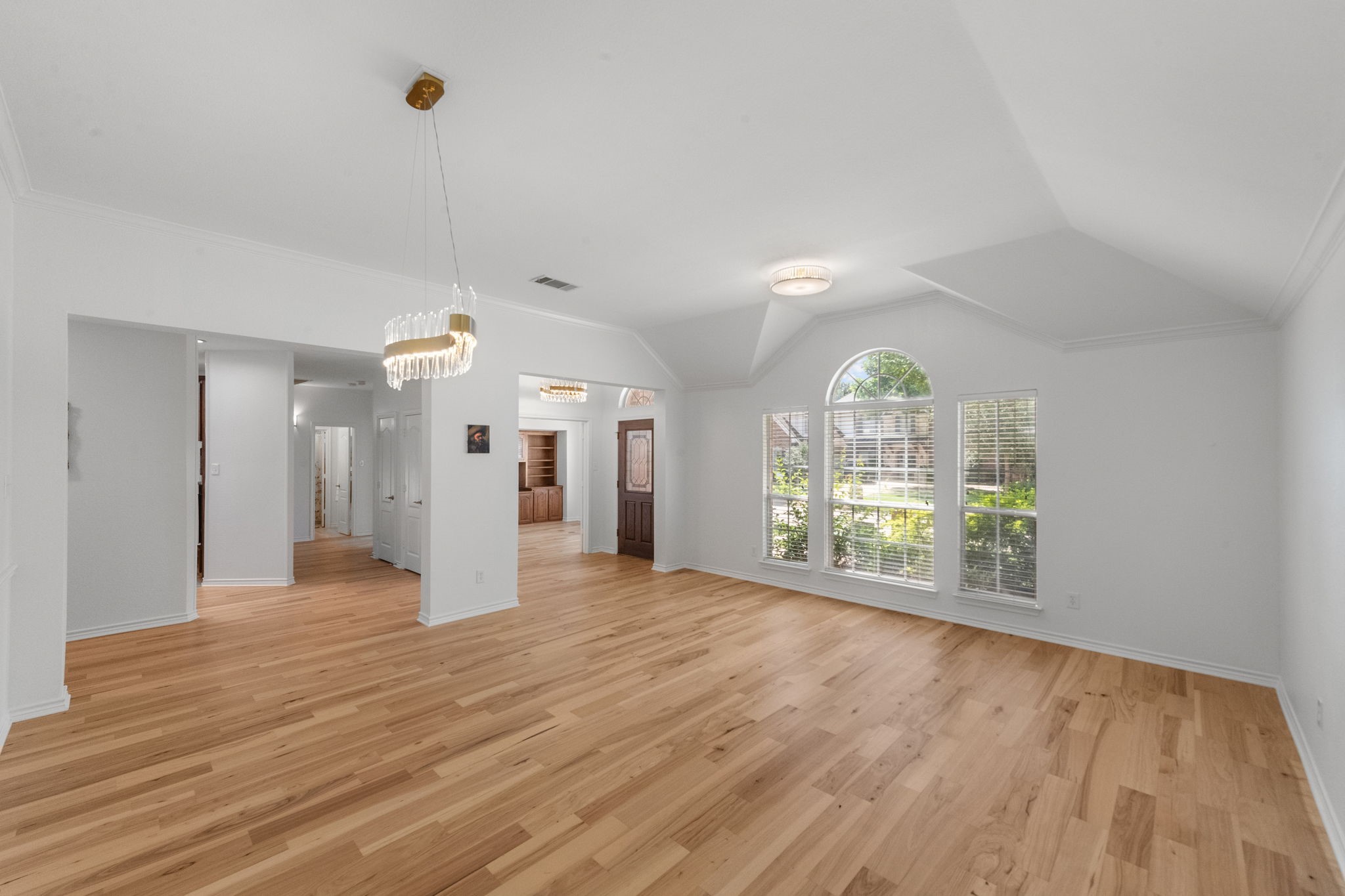 1613 Forest Bend Lane