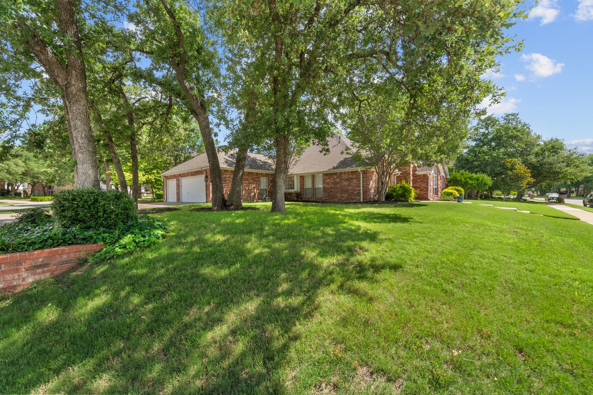 1613 Forest Bend Lane