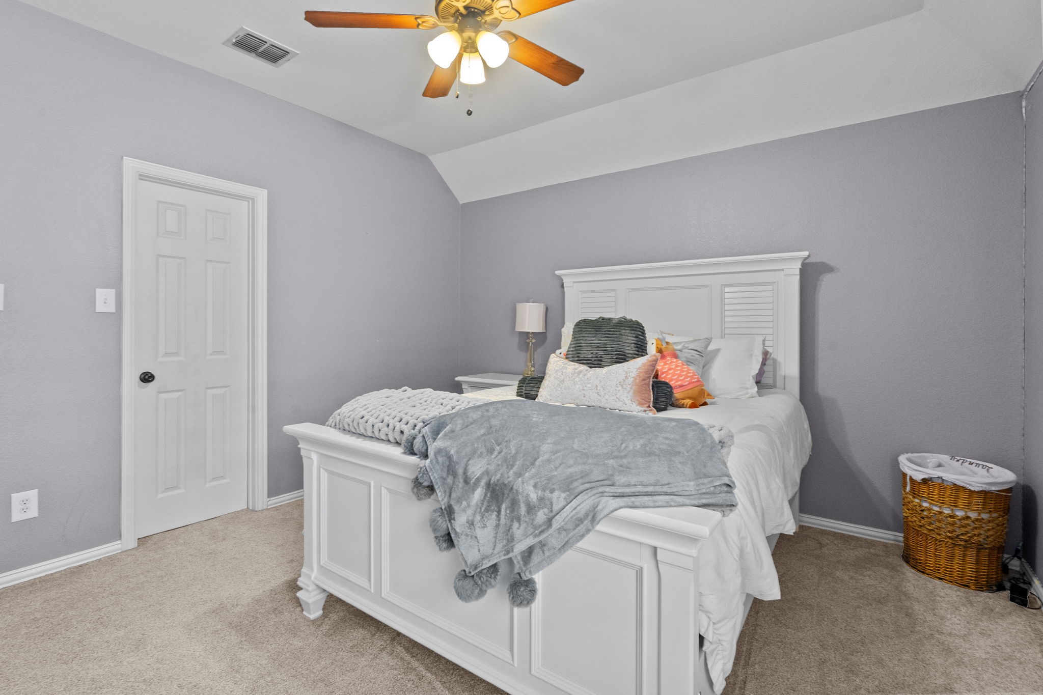 3505 Diamond Point Drive