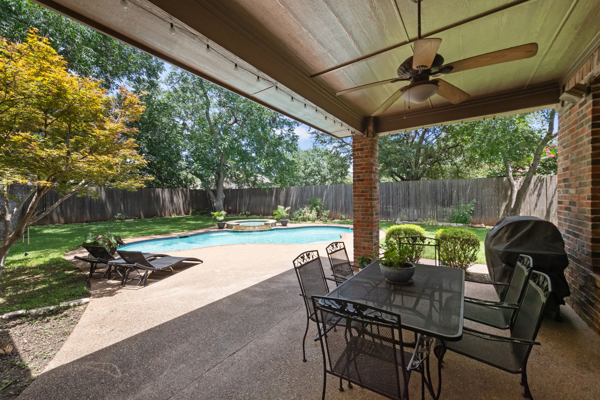 1402 Vino Blanc Court