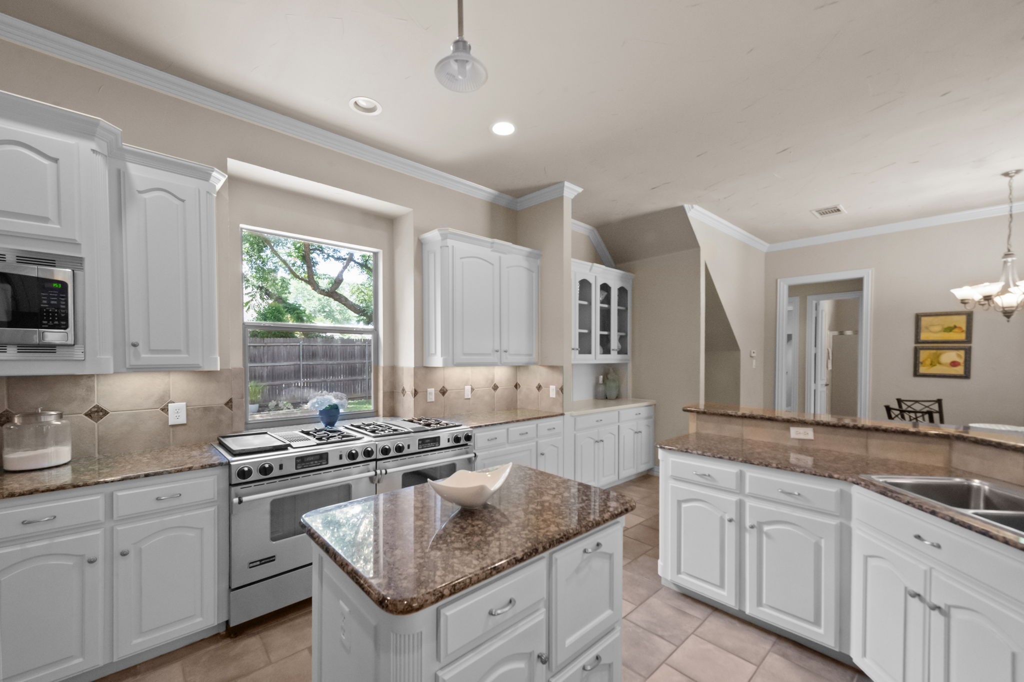 1402 Vino Blanc Court