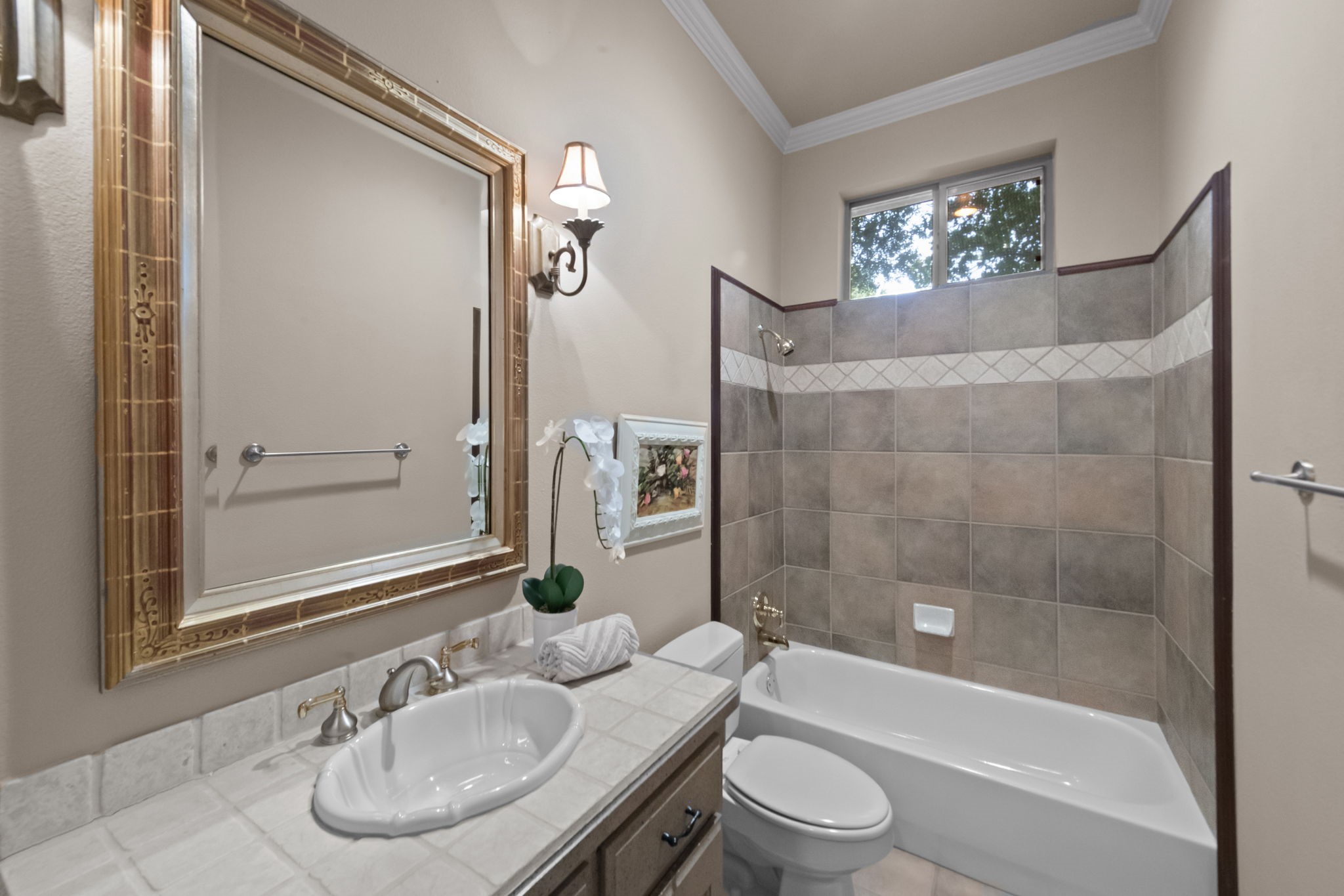 1402 Vino Blanc Court