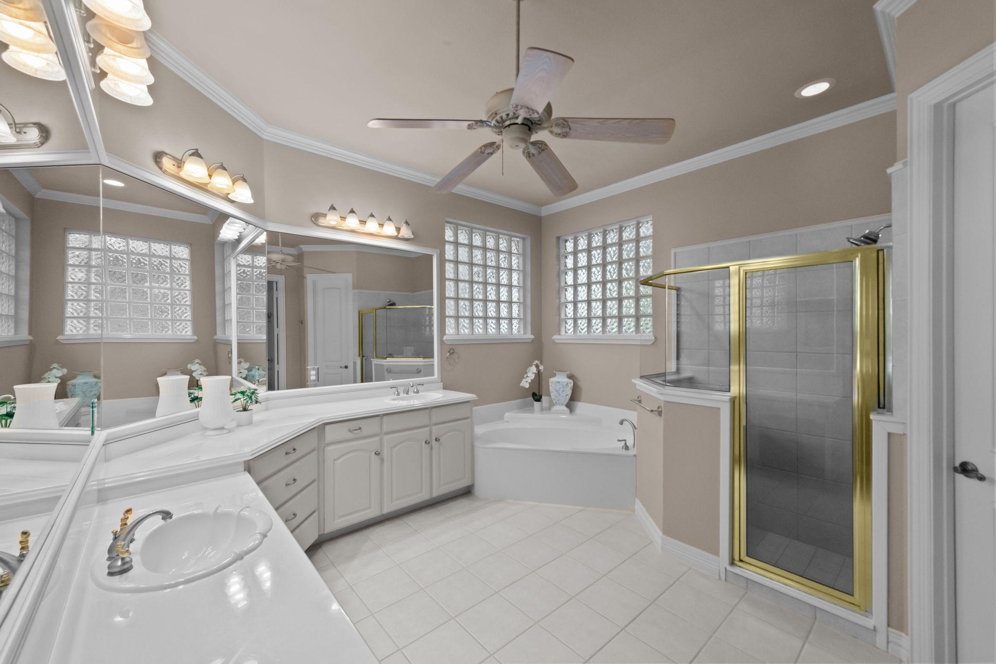 1402 Vino Blanc Court