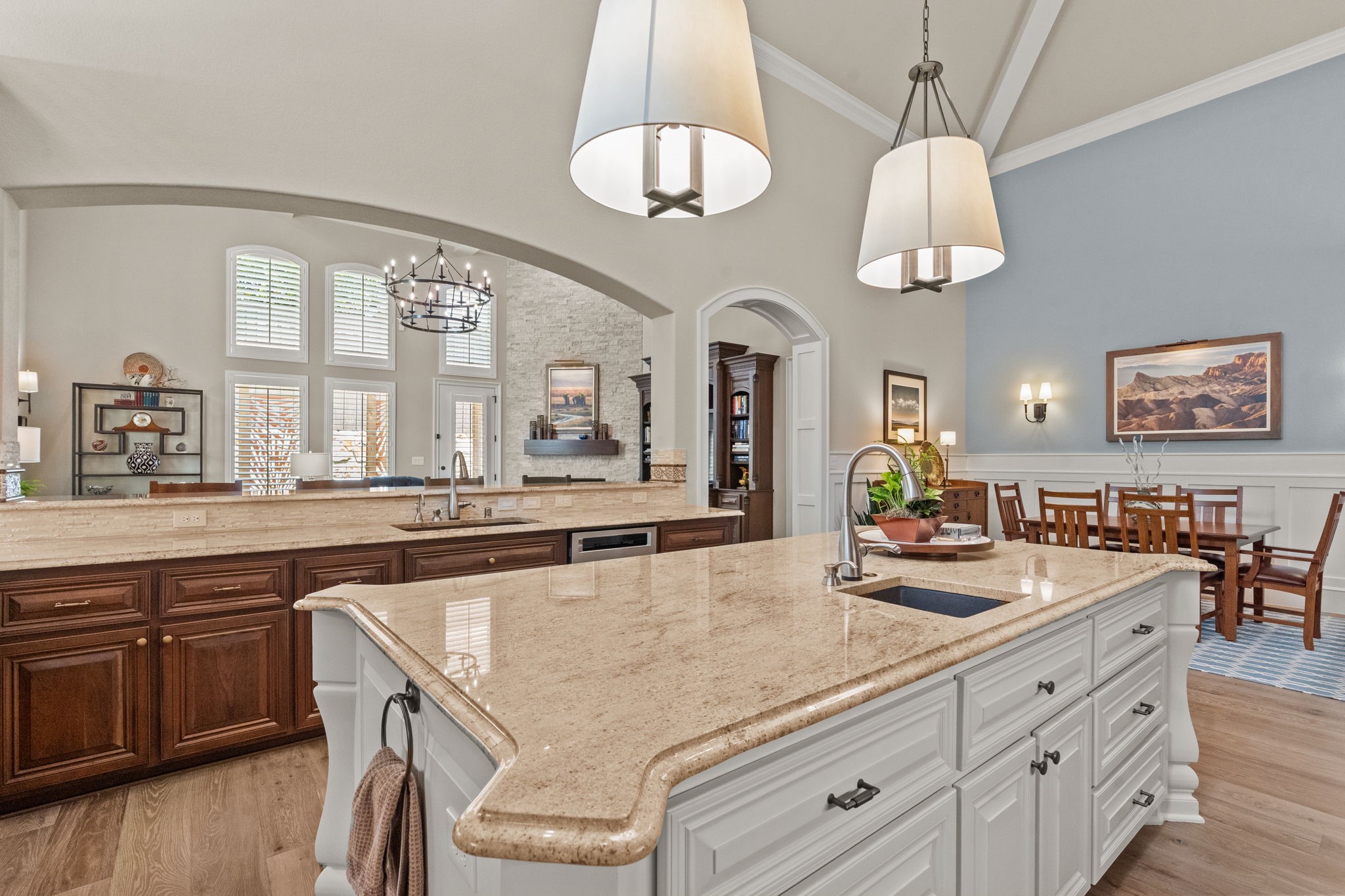7112 Lancaster Lane