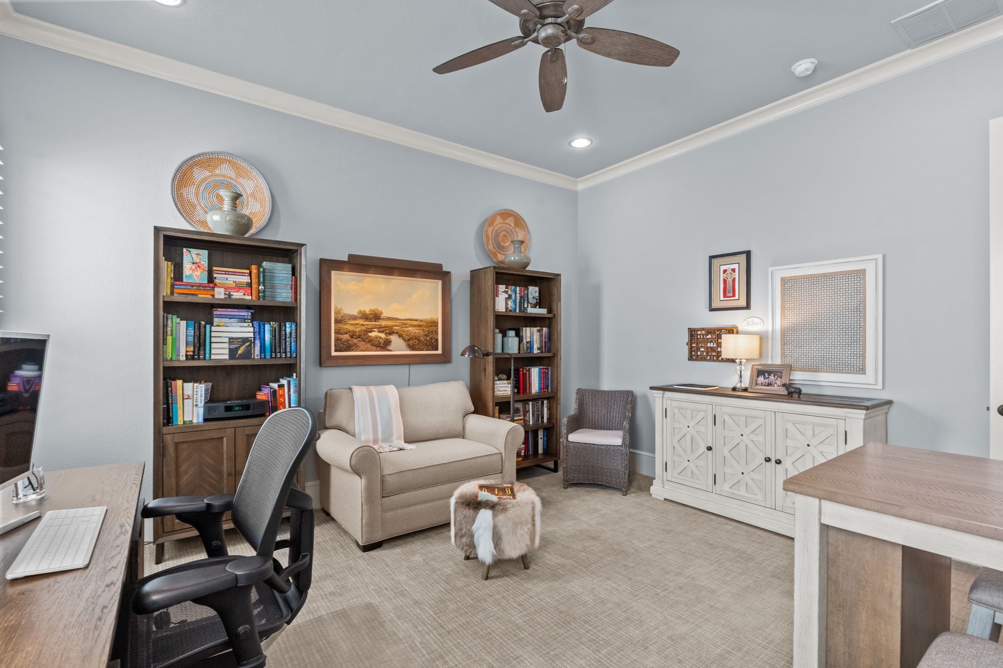 7112 Lancaster Lane