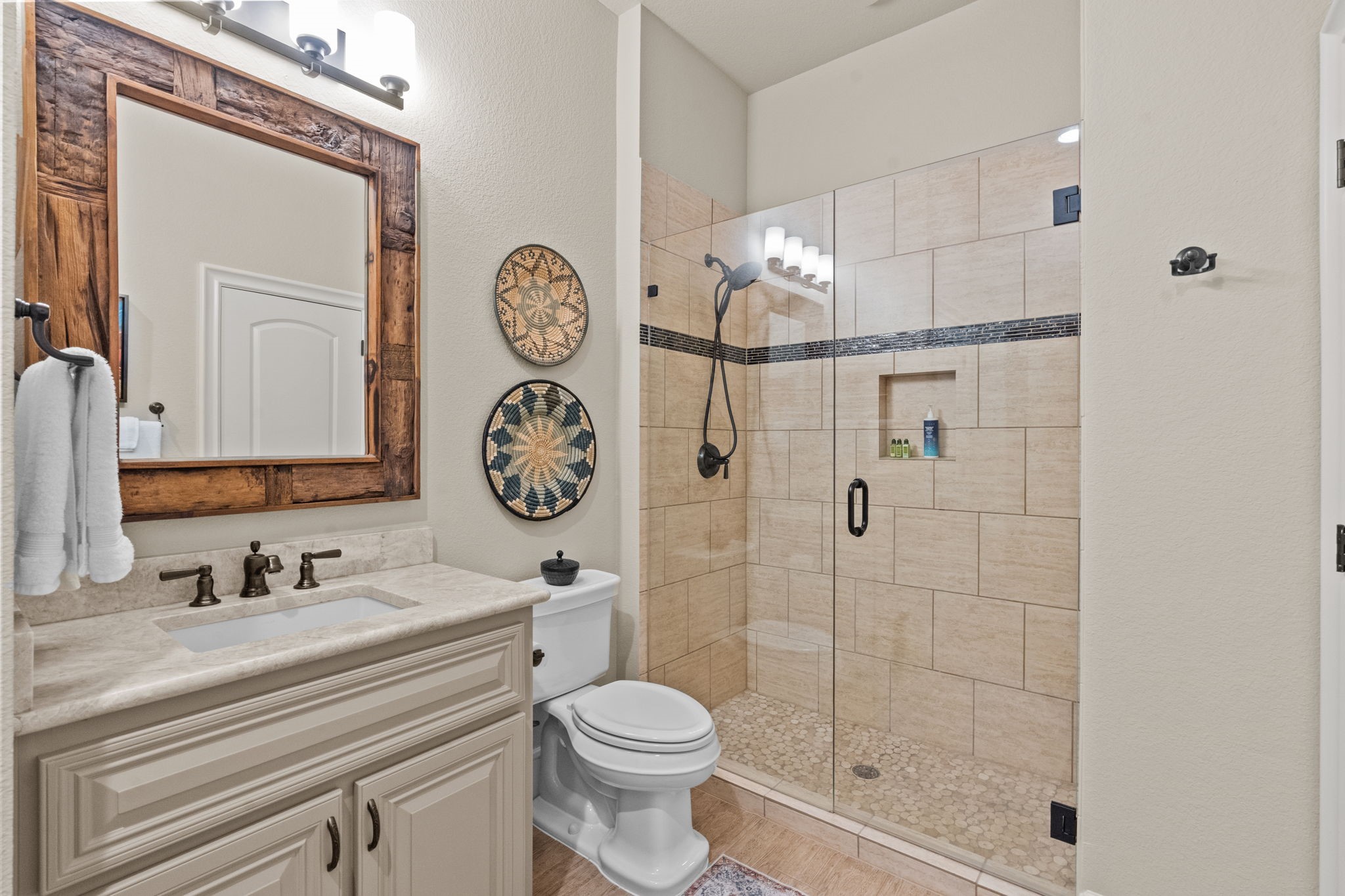 7112 Lancaster Lane