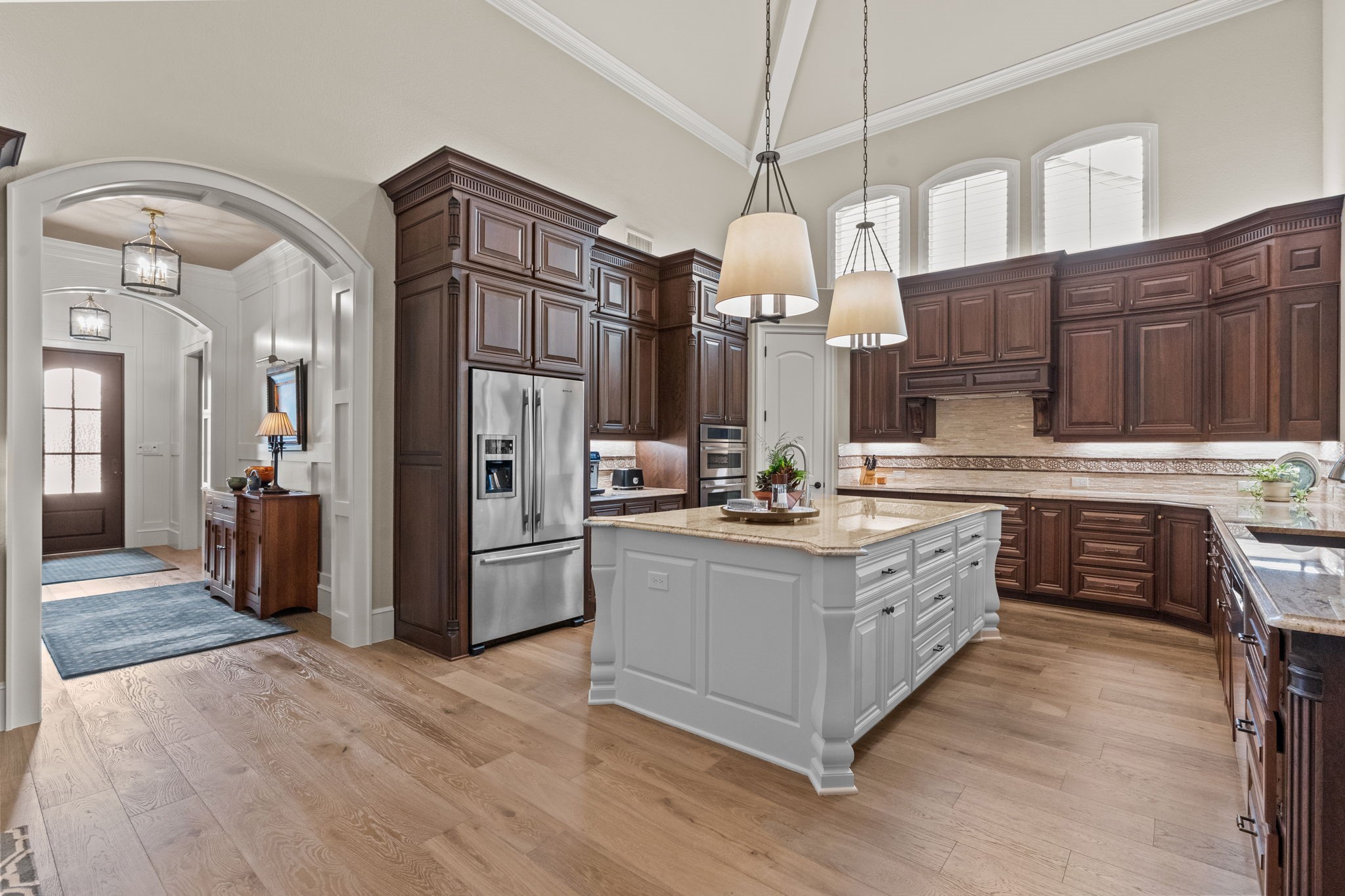 7112 Lancaster Lane