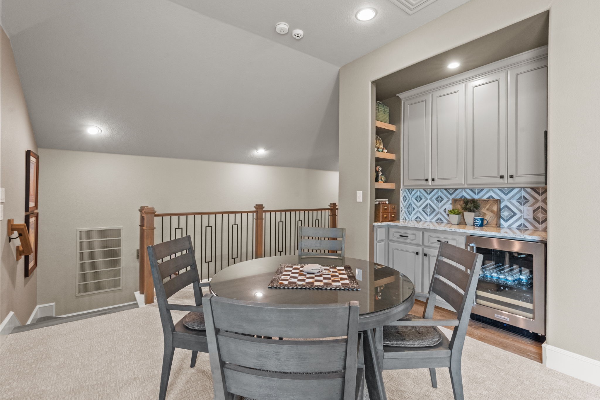 7112 Lancaster Lane