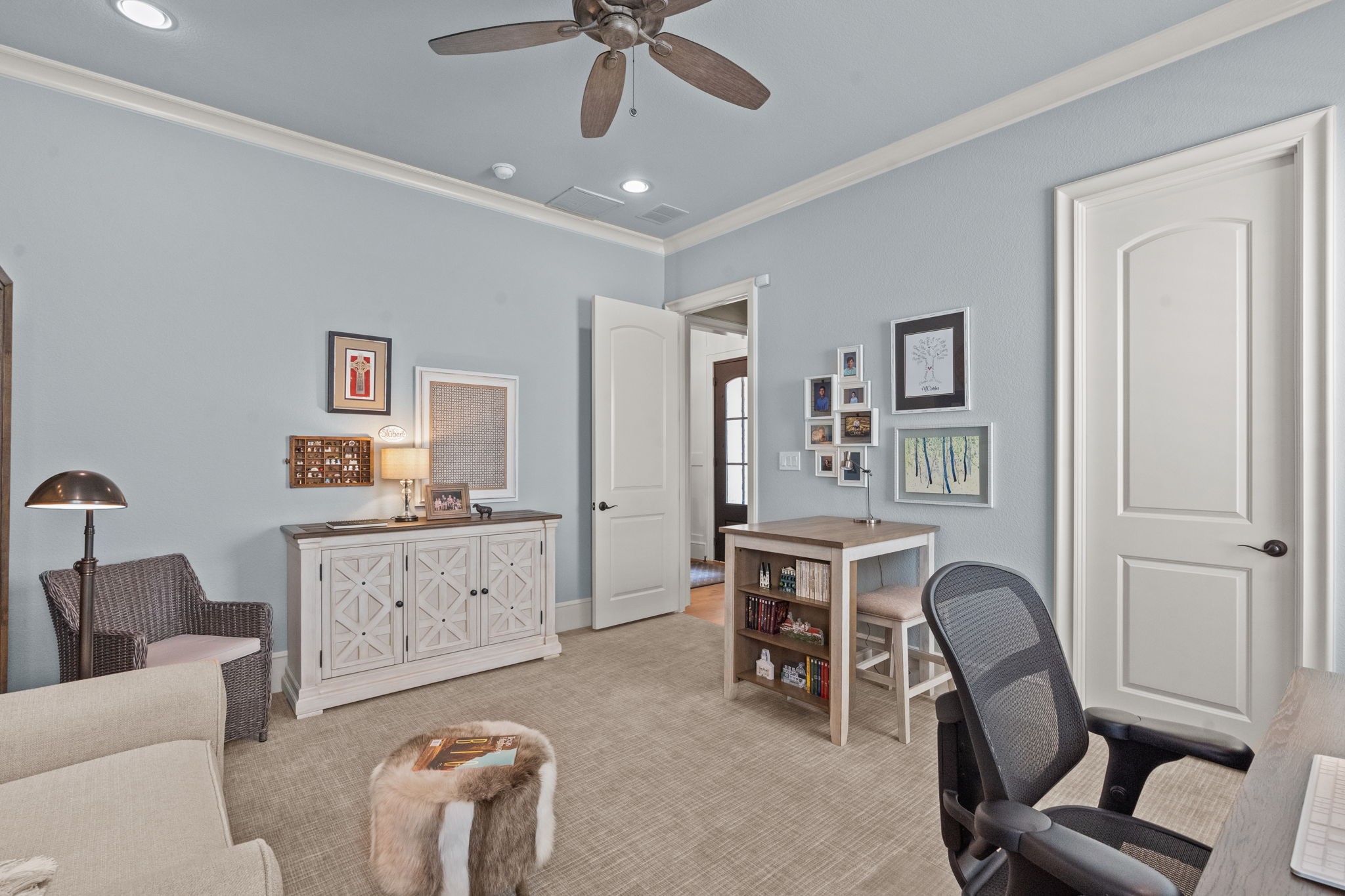 7112 Lancaster Lane