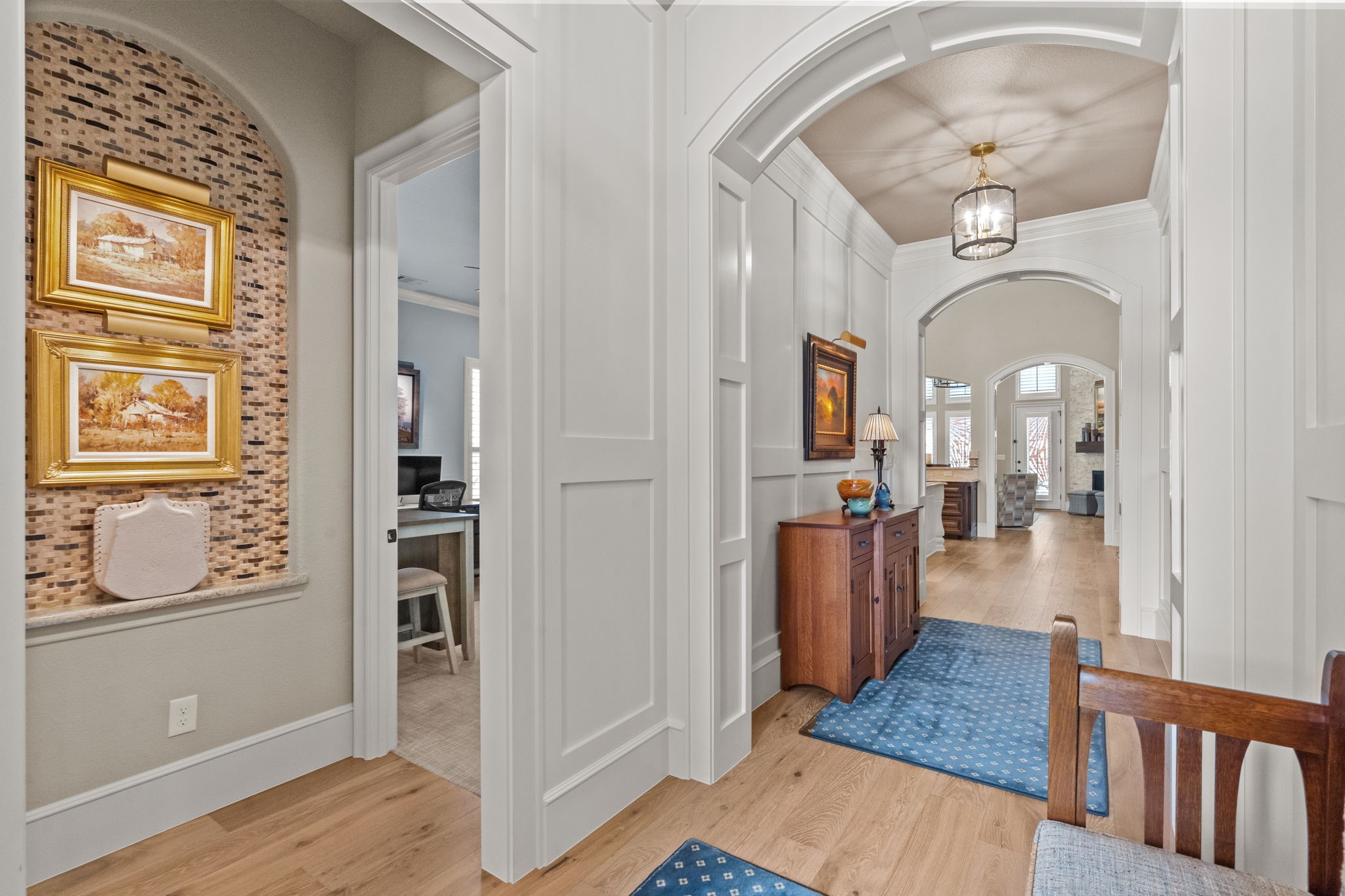 7112 Lancaster Lane