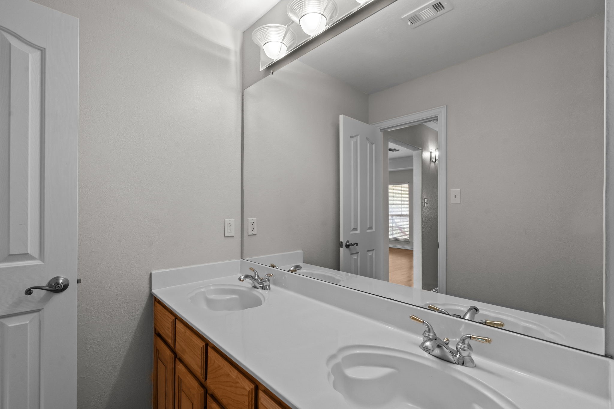 1508 Forest Bend Lane
