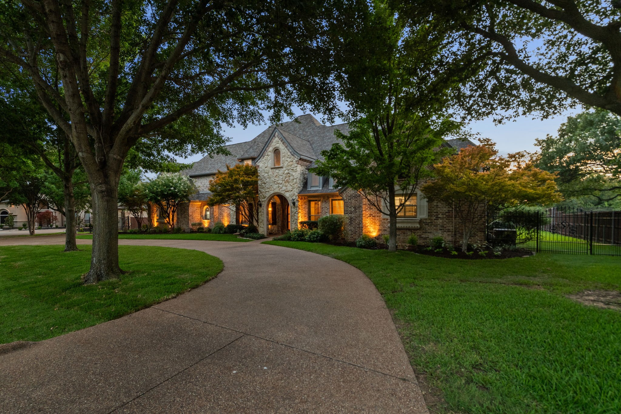1200 Bridgeton Lane