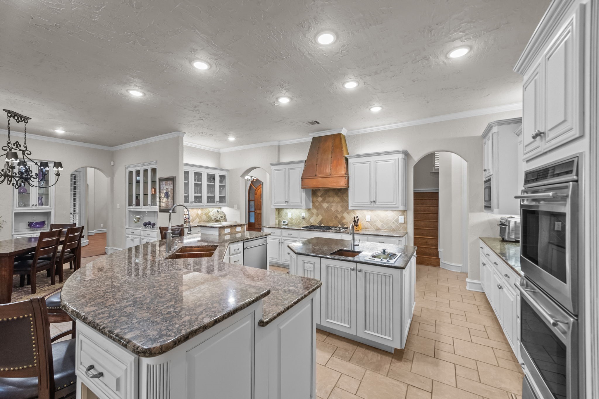 1200 Bridgeton Lane