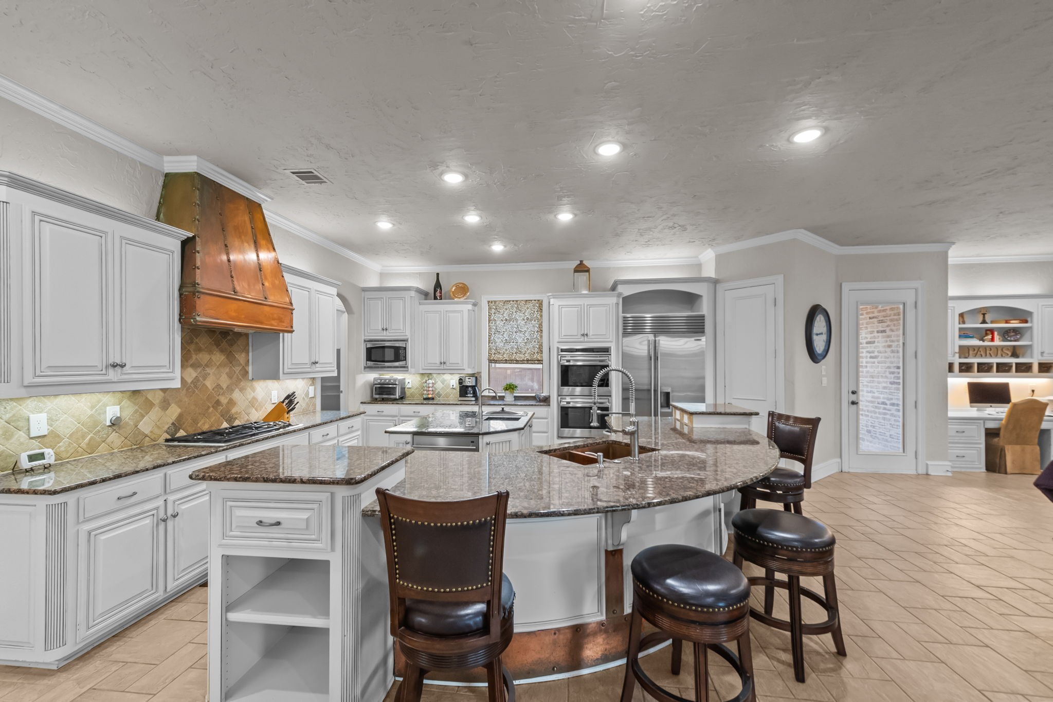 1200 Bridgeton Lane