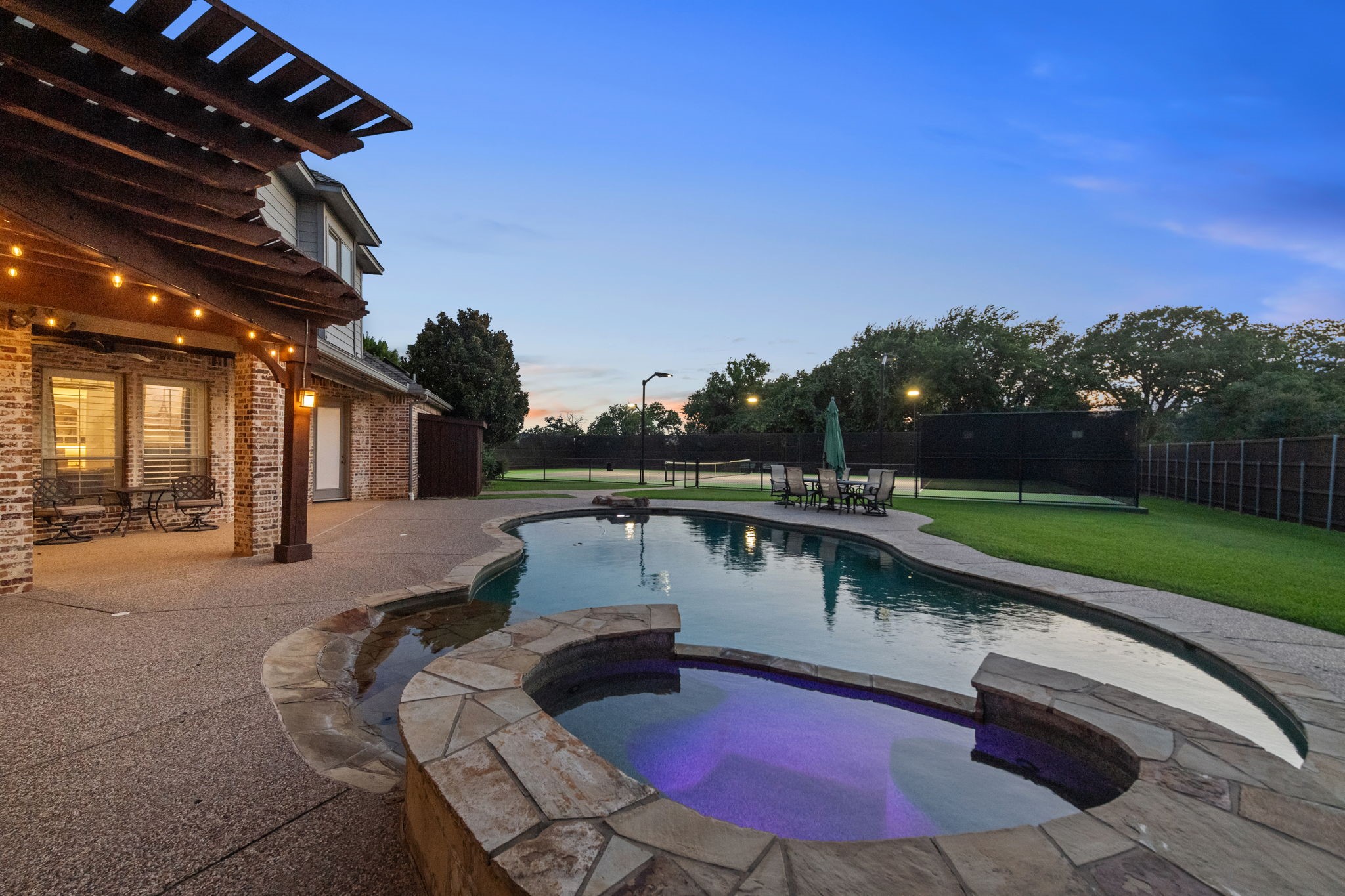1200 Bridgeton Lane